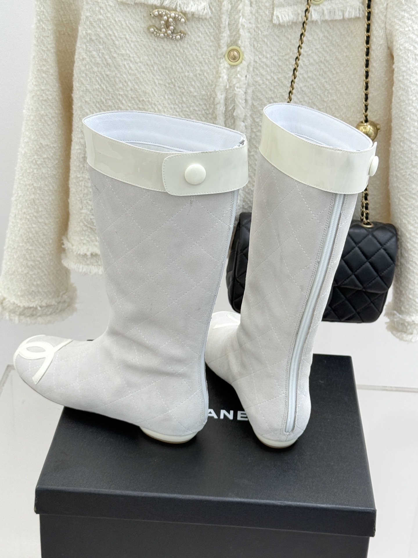 CHANE*｜小香经典大双C菱格中古中筒靴这双丽珍鞋 简直是时尚长河里的璀璨明珠它的设计极具辨识度 大双