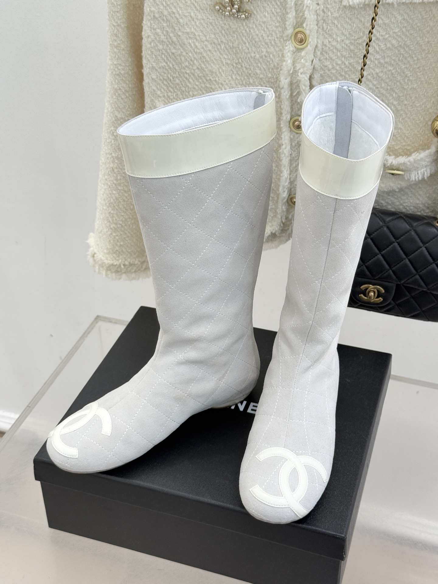 CHANE*｜小香经典大双C菱格中古中筒靴这双丽珍鞋 简直是时尚长河里的璀璨明珠它的设计极具辨识度 大双