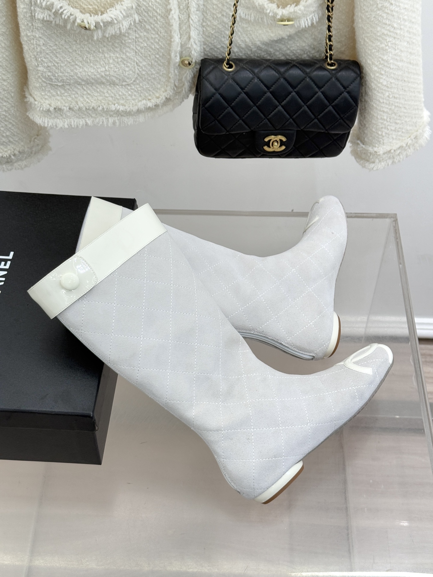 CHANE*｜小香经典大双C菱格中古中筒靴这双丽珍鞋 简直是时尚长河里的璀璨明珠它的设计极具辨识度 大双