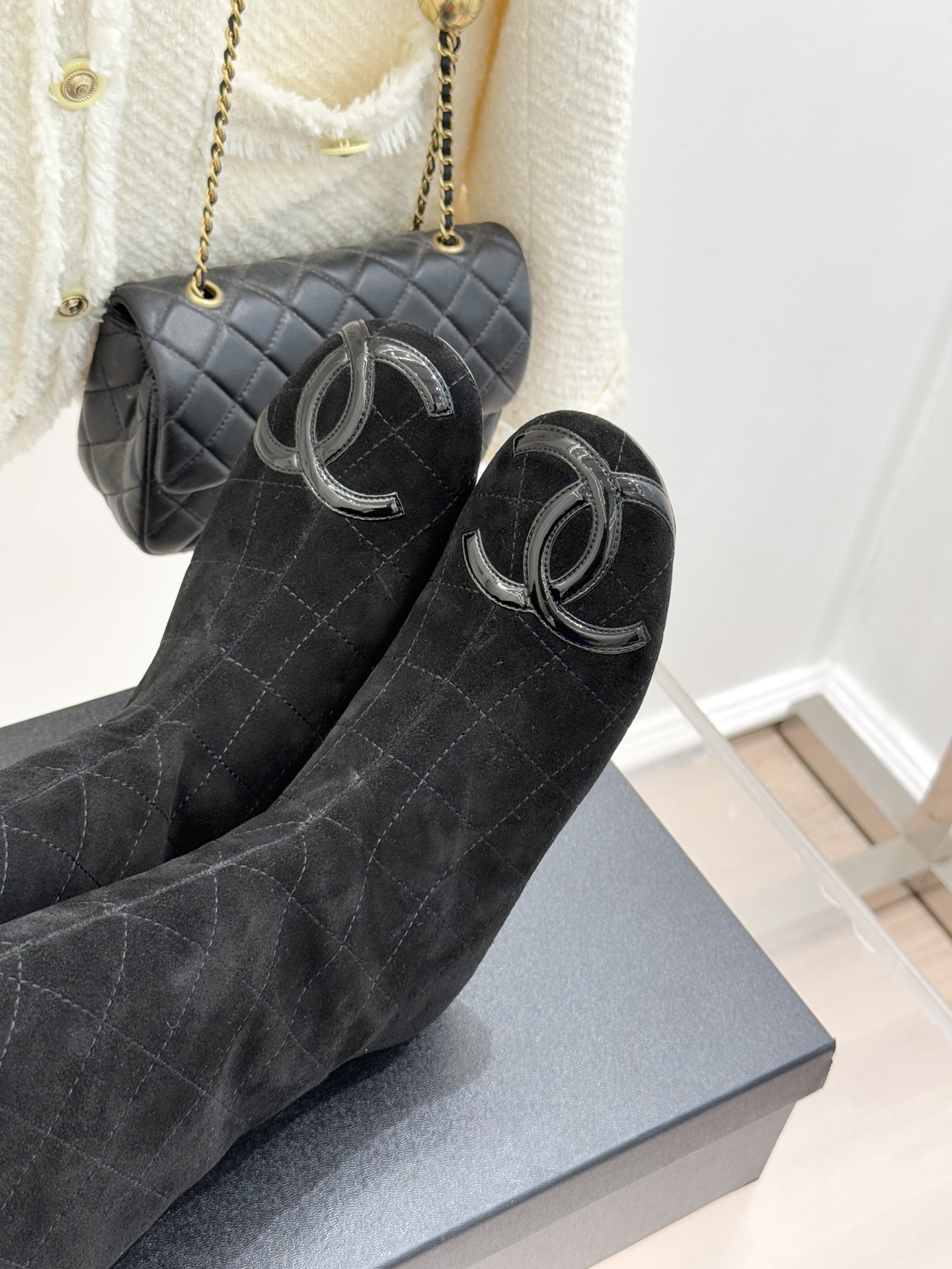 CHANE*｜小香经典大双C菱格中古中筒靴这双丽珍鞋 简直是时尚长河里的璀璨明珠它的设计极具辨识度 大双