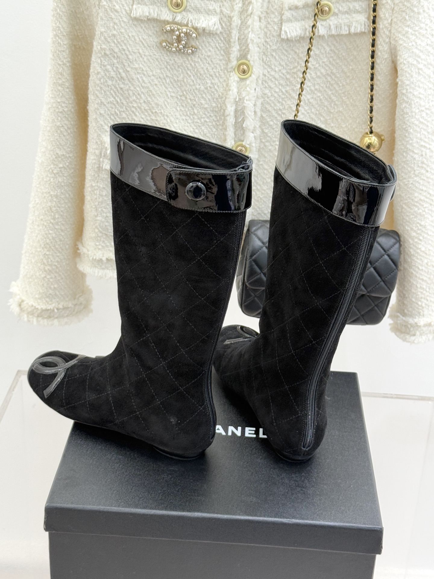 CHANE*｜小香经典大双C菱格中古中筒靴这双丽珍鞋 简直是时尚长河里的璀璨明珠它的设计极具辨识度 大双