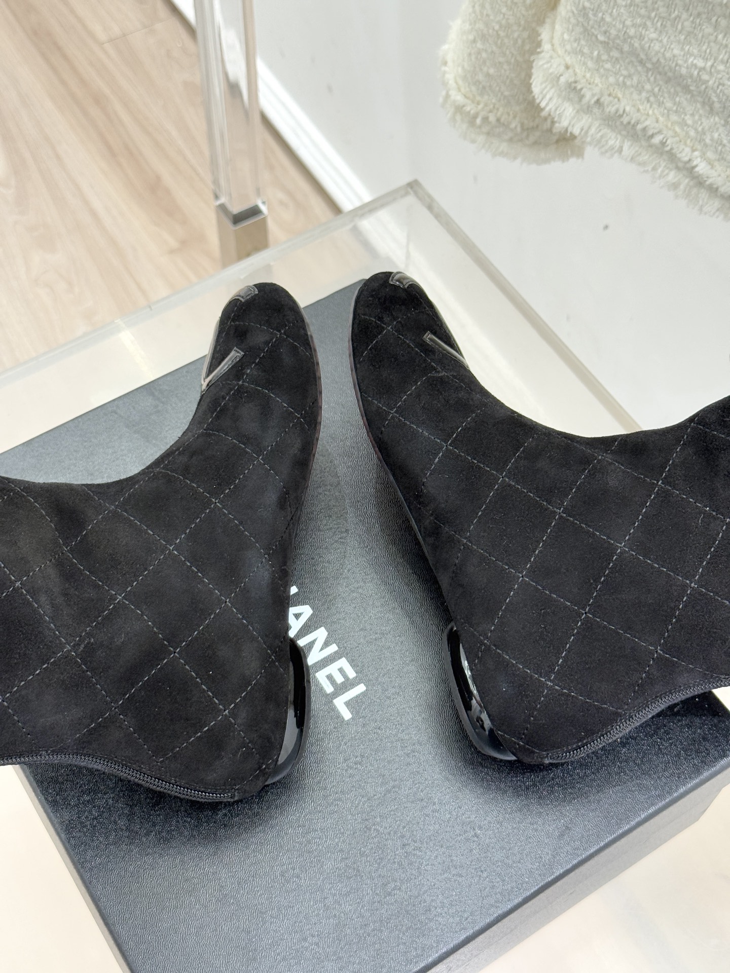 CHANE*｜小香经典大双C菱格中古中筒靴这双丽珍鞋 简直是时尚长河里的璀璨明珠它的设计极具辨识度 大双