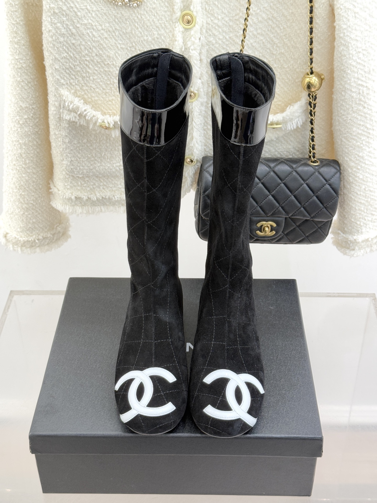 CHANE*｜小香经典大双C菱格中古中筒靴这双丽珍鞋 简直是时尚长河里的璀璨明珠它的设计极具辨识度 大双