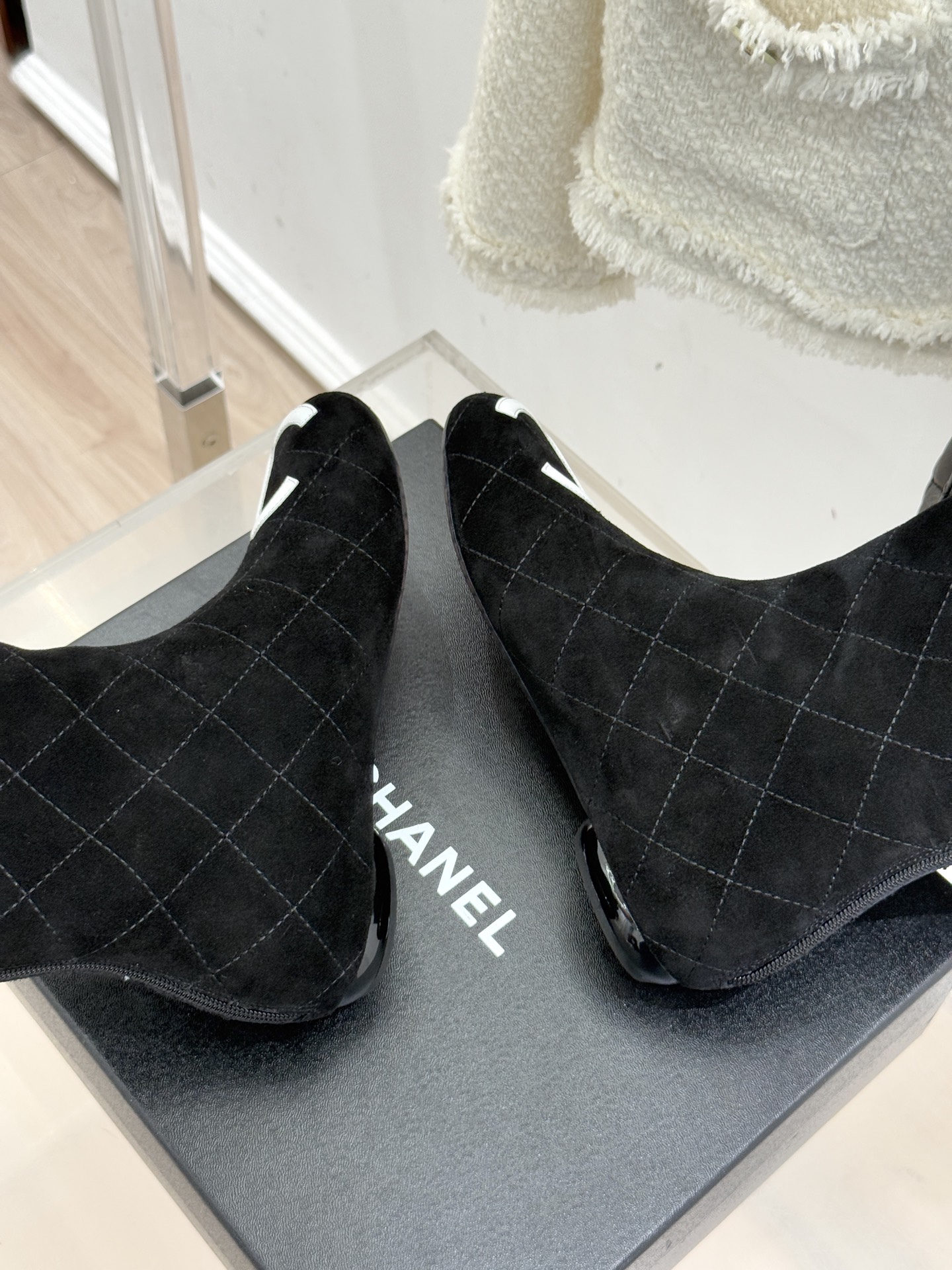 CHANE*｜小香经典大双C菱格中古中筒靴这双丽珍鞋 简直是时尚长河里的璀璨明珠它的设计极具辨识度 大双