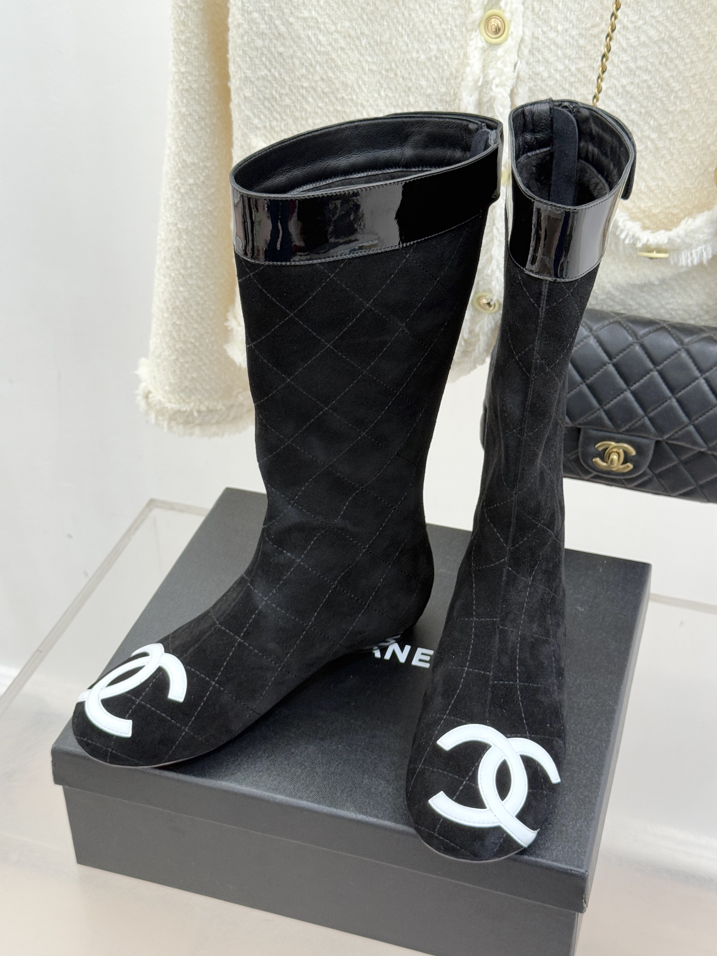 CHANE*｜小香经典大双C菱格中古中筒靴这双丽珍鞋 简直是时尚长河里的璀璨明珠它的设计极具辨识度 大双