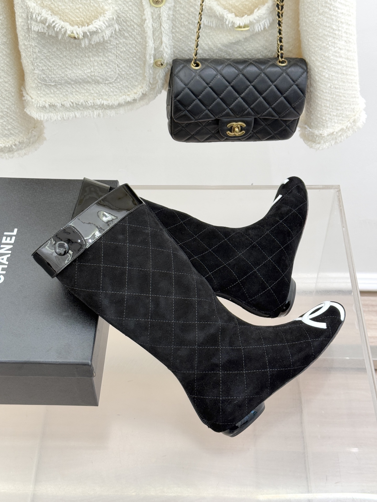 CHANE*｜小香经典大双C菱格中古中筒靴这双丽珍鞋 简直是时尚长河里的璀璨明珠它的设计极具辨识度 大双