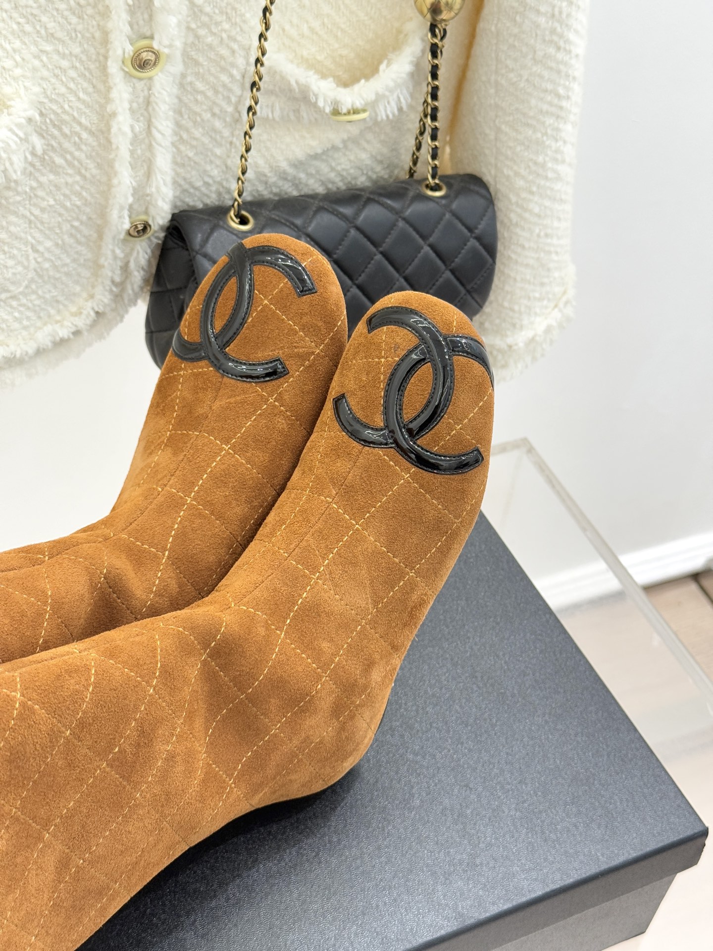 CHANE*｜小香经典大双C菱格中古中筒靴这双丽珍鞋 简直是时尚长河里的璀璨明珠它的设计极具辨识度 大双