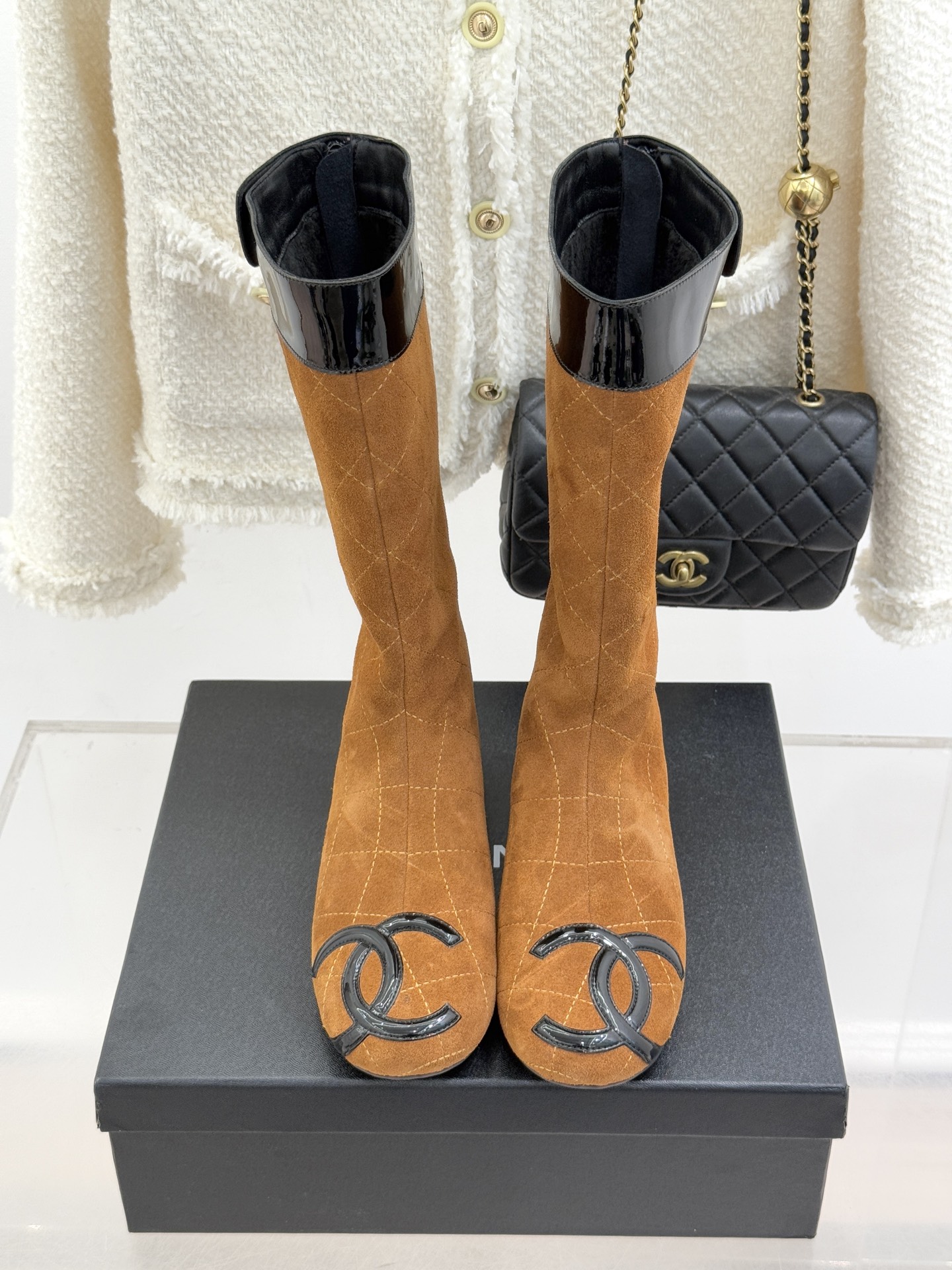 CHANE*｜小香经典大双C菱格中古中筒靴这双丽珍鞋 简直是时尚长河里的璀璨明珠它的设计极具辨识度 大双