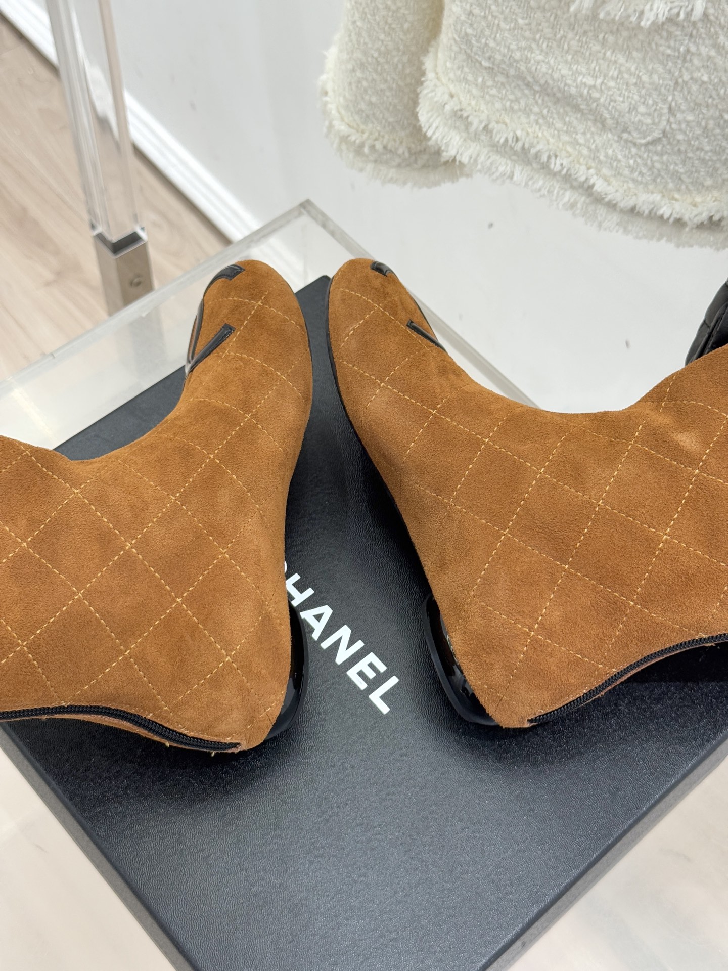 CHANE*｜小香经典大双C菱格中古中筒靴这双丽珍鞋 简直是时尚长河里的璀璨明珠它的设计极具辨识度 大双