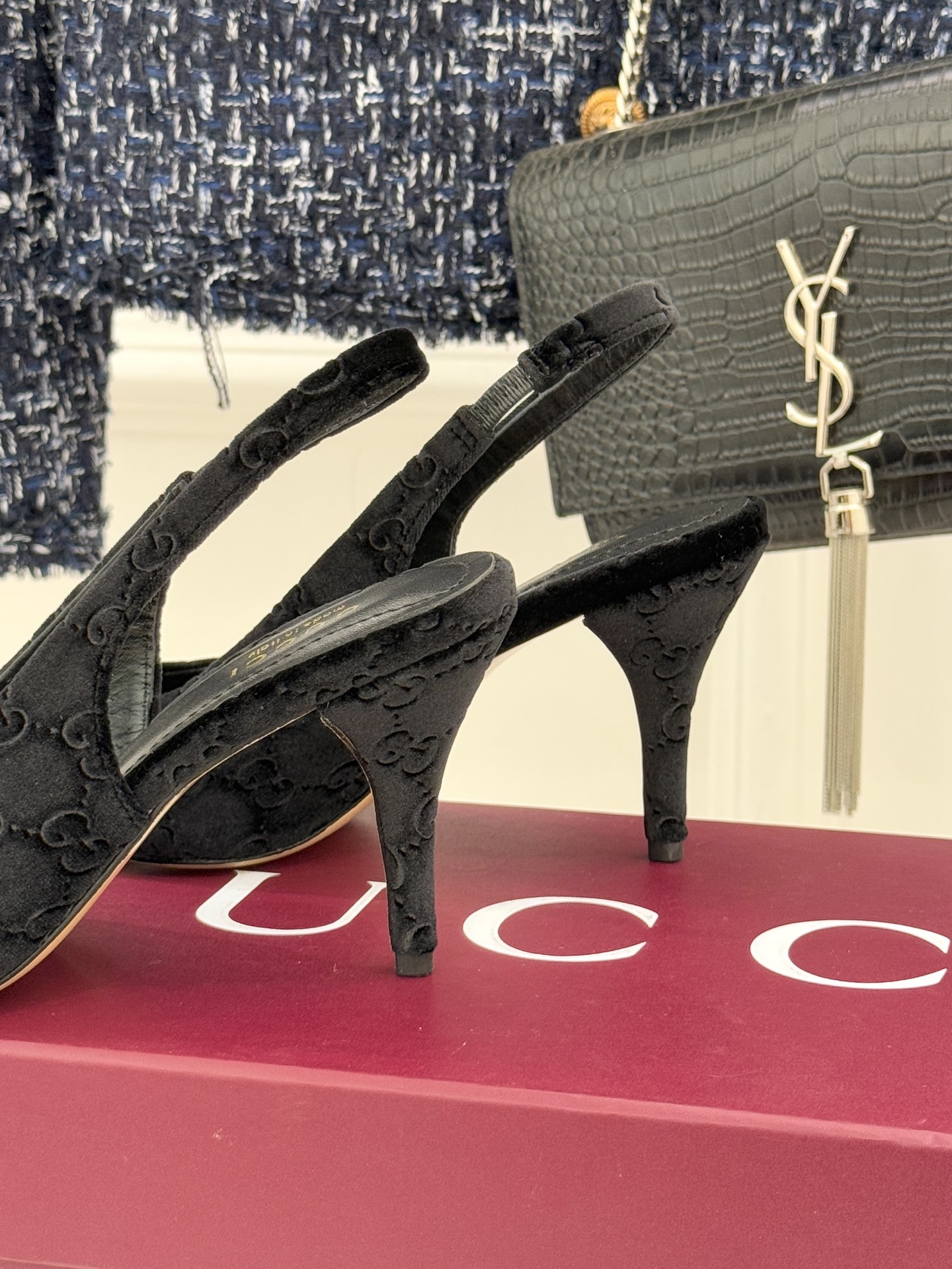 i1762097724979 695 0 5