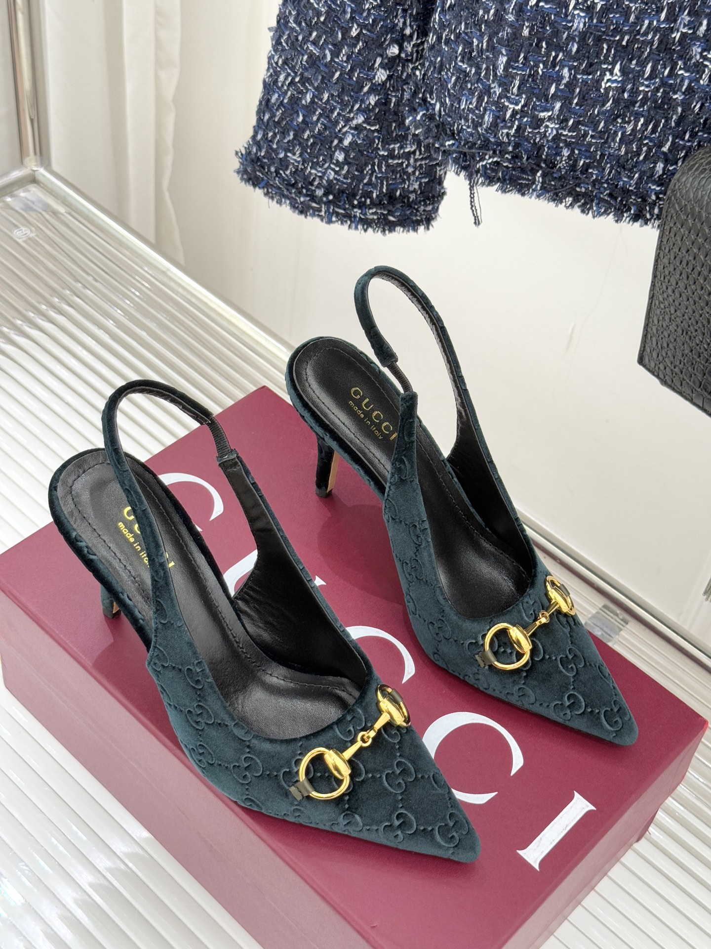 Gucci Horsebit Slingback Heels: Elegant Suede & Leather Pointed-Toe Sandals 4 i1762097752232 8580 0 2