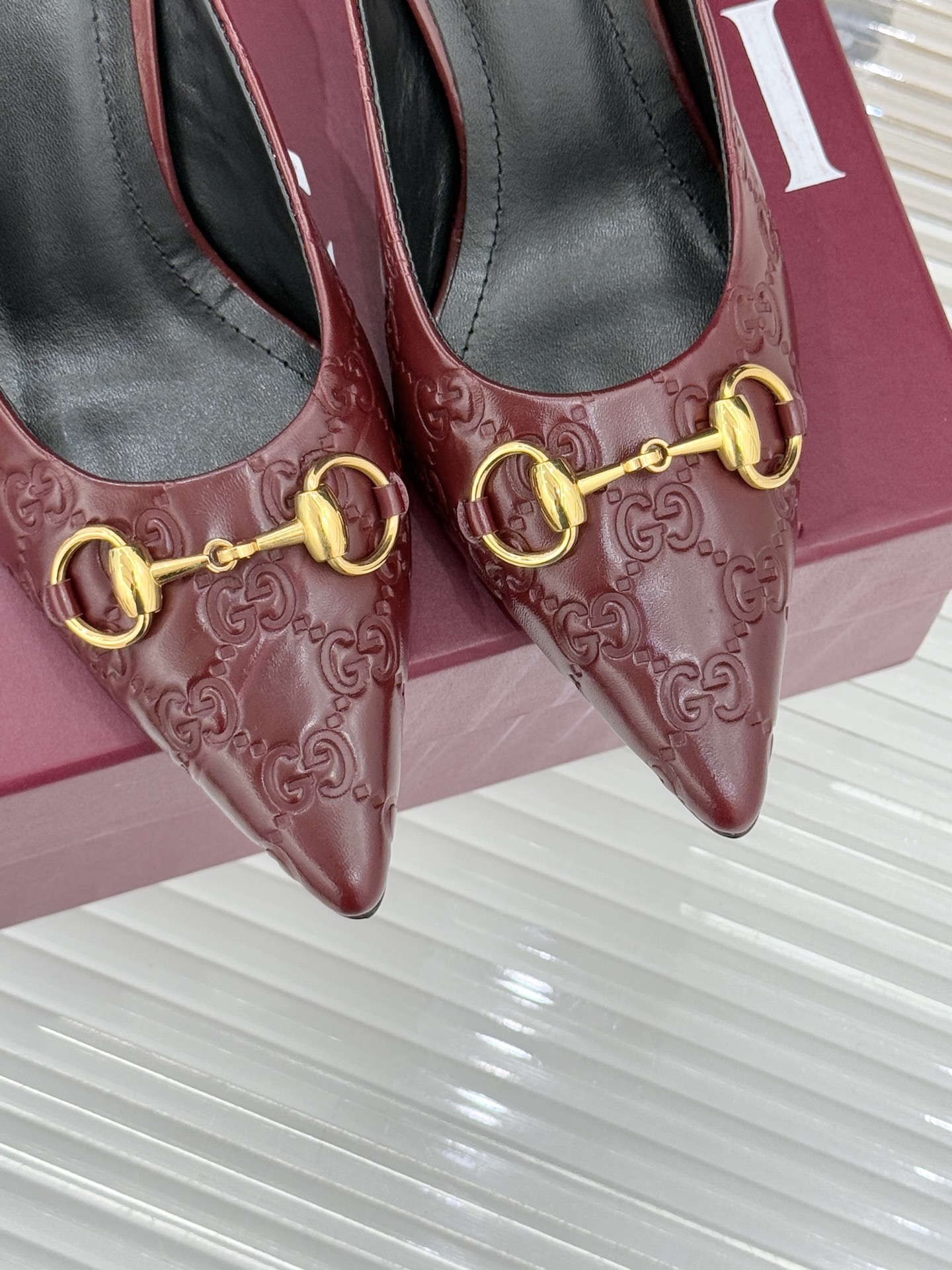 Gucci Women's Horsebit Pointed-Toe Slingback Heels Sandals 8 i1762097790921 444 0 6