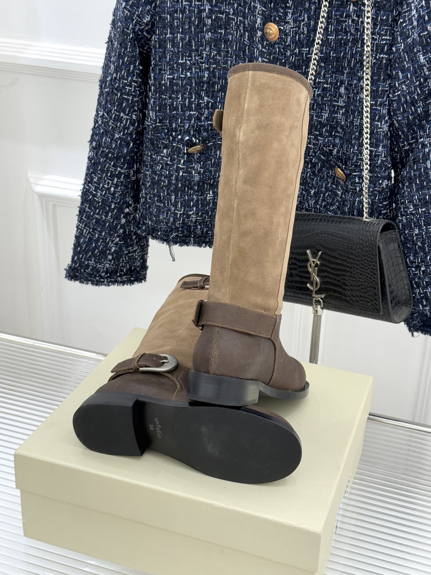 UNfolio25WF新品复古皮带扣拼色靴系列当复古风潮碰撞撞色美学这系列以标志性细节与多元风格重新定义