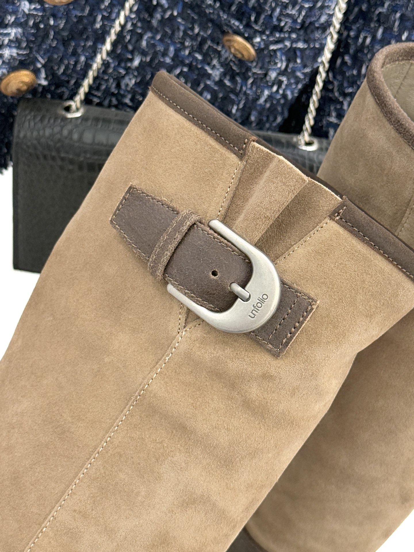 UNfolio25WF新品复古皮带扣拼色靴系列当复古风潮碰撞撞色美学这系列以标志性细节与多元风格重新定义