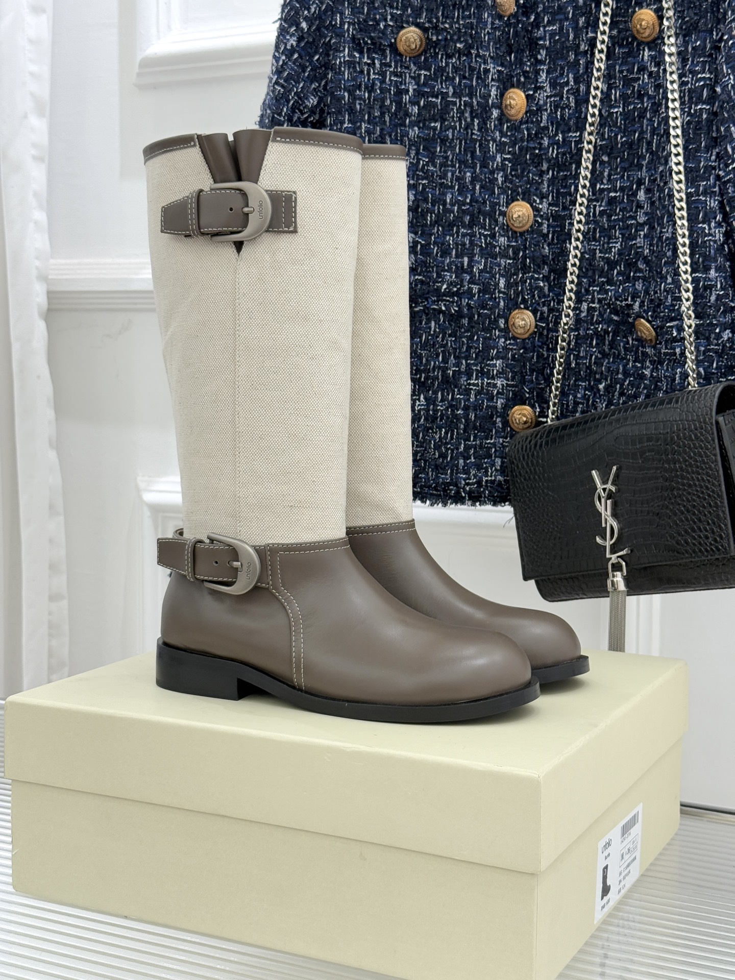 UNfolio25WF新品复古皮带扣拼色靴系列当复古风潮碰撞撞色美学这系列以标志性细节与多元风格重新定义