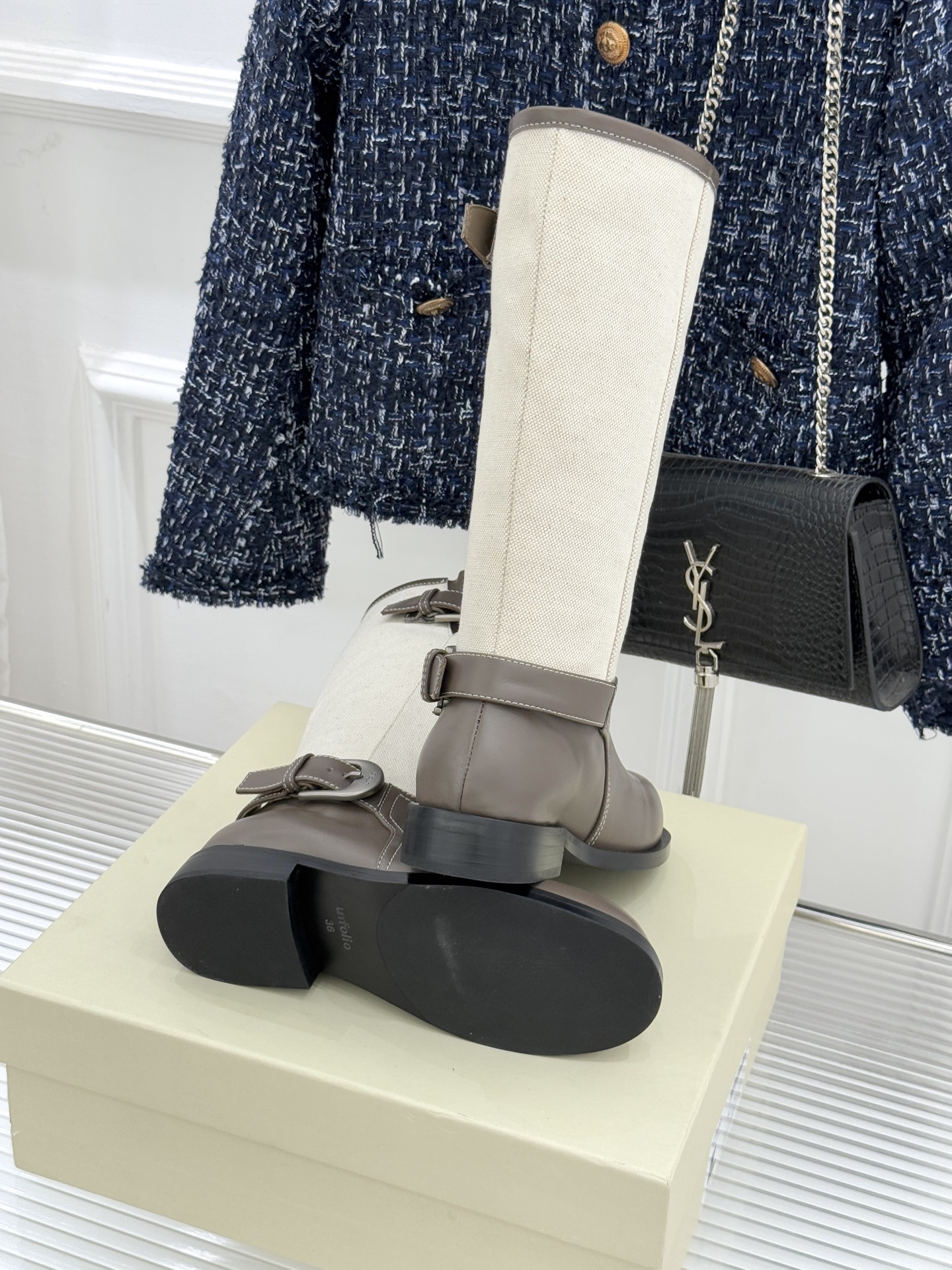 UNfolio25WF新品复古皮带扣拼色靴系列当复古风潮碰撞撞色美学这系列以标志性细节与多元风格重新定义