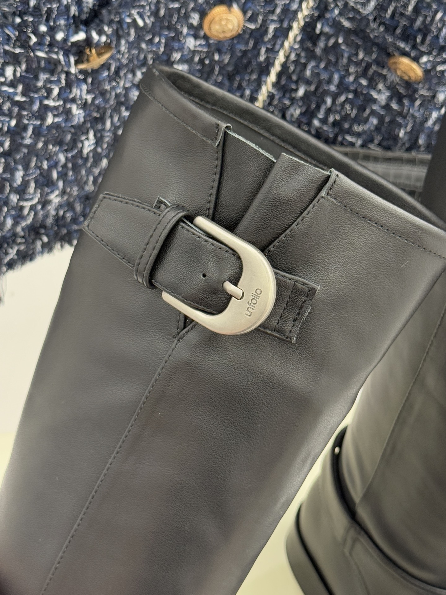 UNfolio25WF新品复古皮带扣拼色靴系列当复古风潮碰撞撞色美学这系列以标志性细节与多元风格重新定义