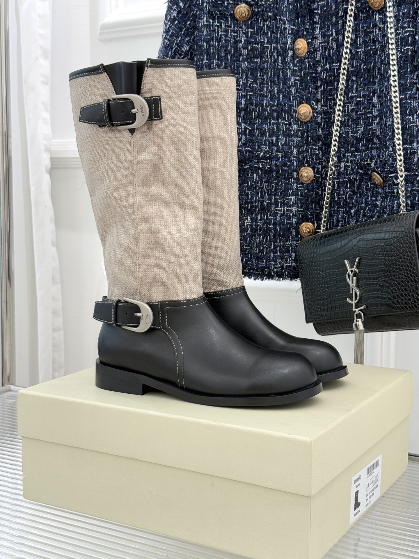 UNfolio25WF新品复古皮带扣拼色靴系列当复古风潮碰撞撞色美学这系列以标志性细节与多元风格重新定义