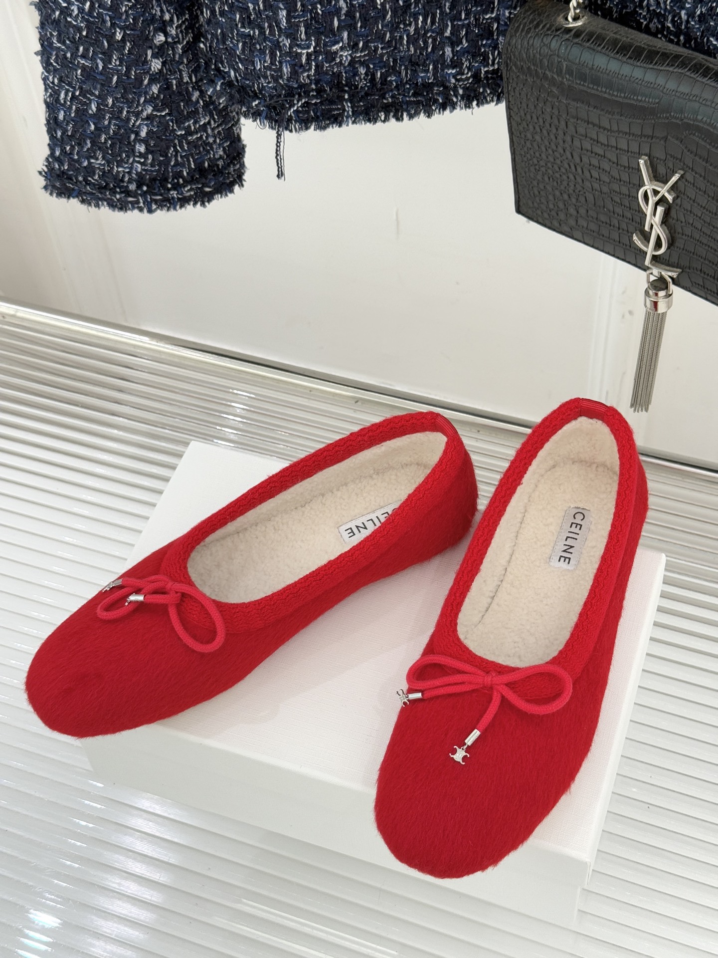 Celine /塞琳25WF新品蝴蝶结针织毛毛平底芭蕾舞鞋当芭蕾美学的灵动邂逅布尔乔亚风的慵懒精致这双芭