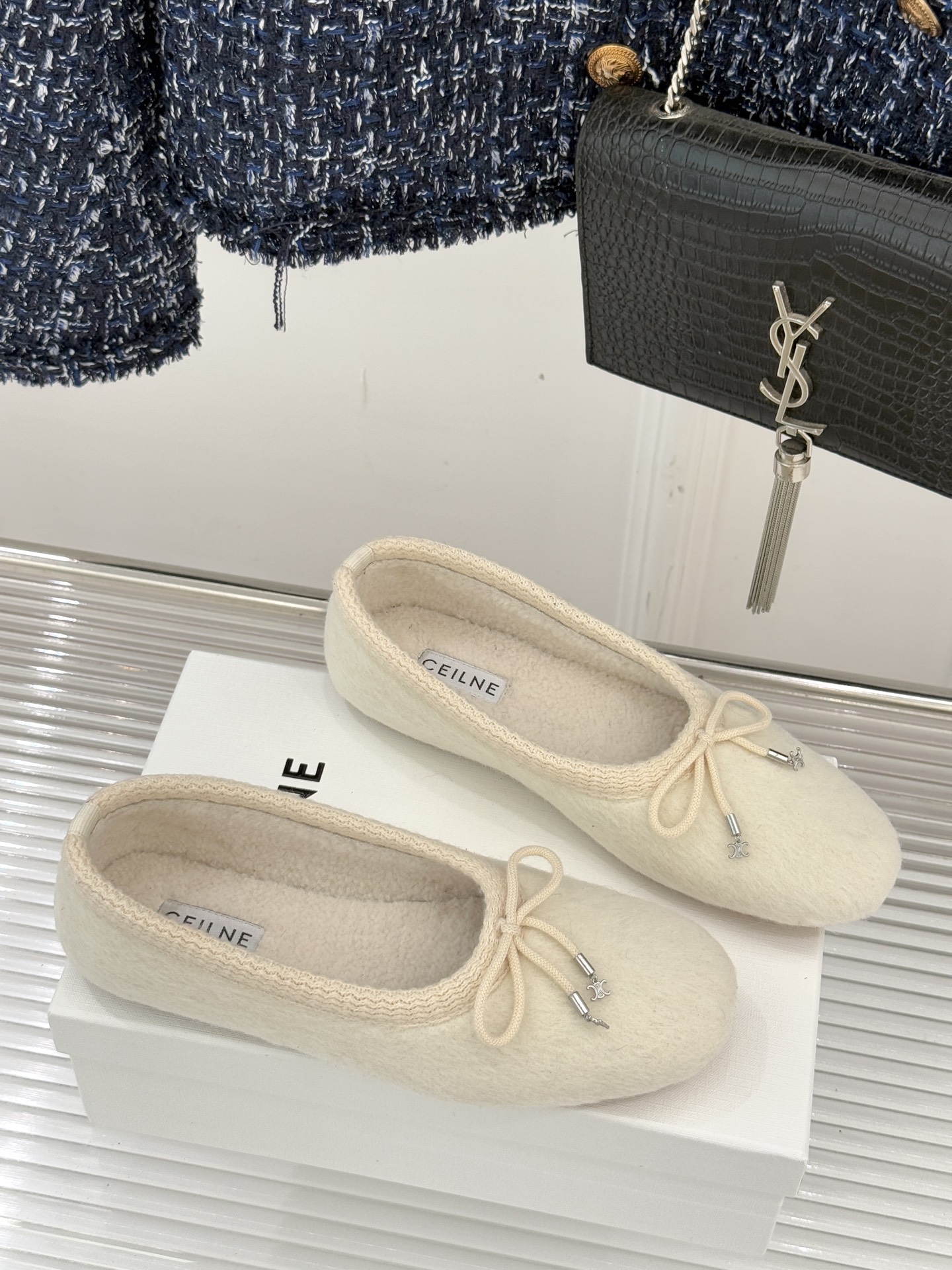 Celine /塞琳25WF新品蝴蝶结针织毛毛平底芭蕾舞鞋当芭蕾美学的灵动邂逅布尔乔亚风的慵懒精致这双芭