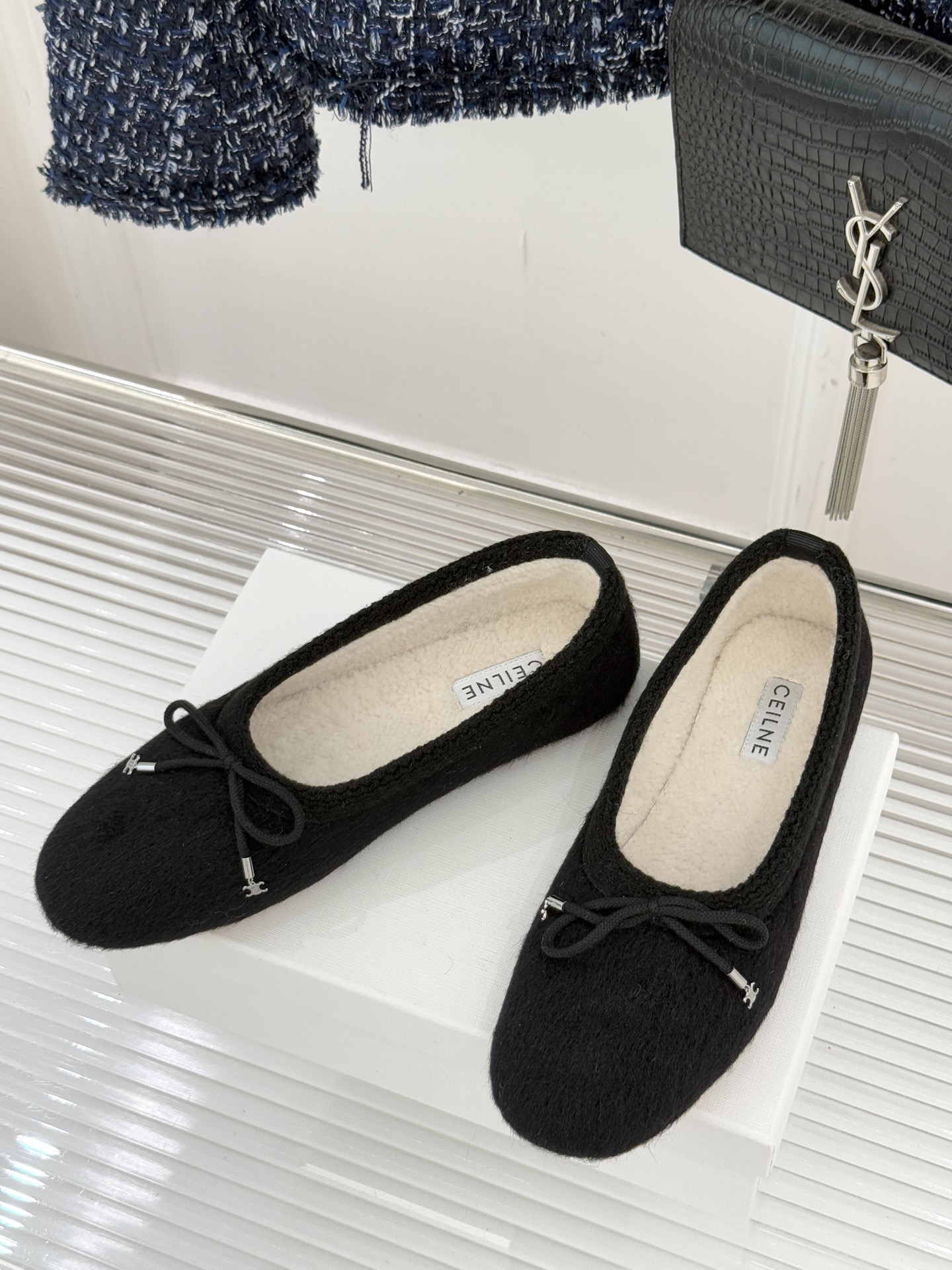 Celine /塞琳25WF新品蝴蝶结针织毛毛平底芭蕾舞鞋当芭蕾美学的灵动邂逅布尔乔亚风的慵懒精致这双芭