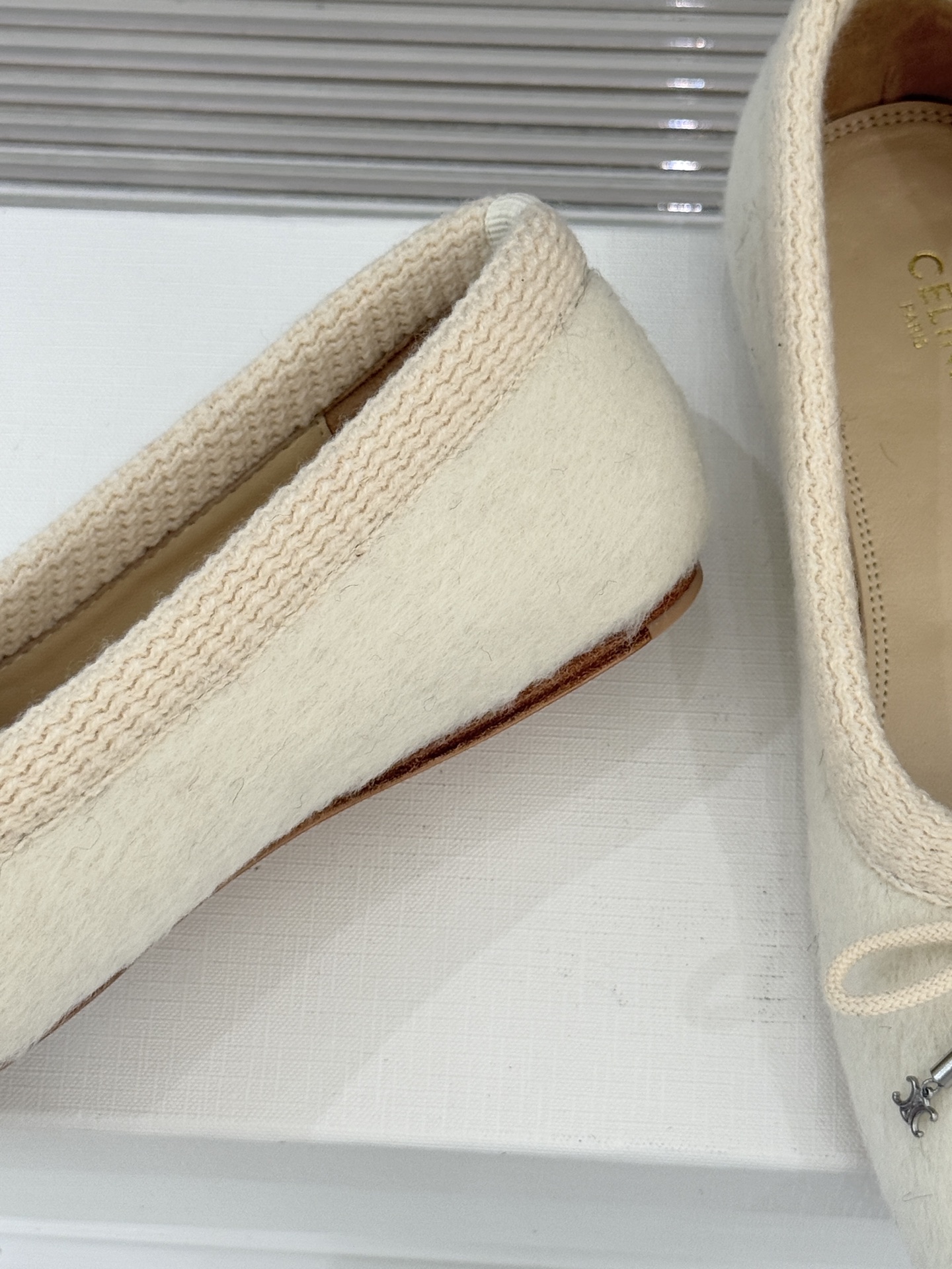 Celine /塞琳25WF新品蝴蝶结针织毛毛平底芭蕾舞鞋当芭蕾美学的灵动邂逅布尔乔亚风的慵懒精致这双芭