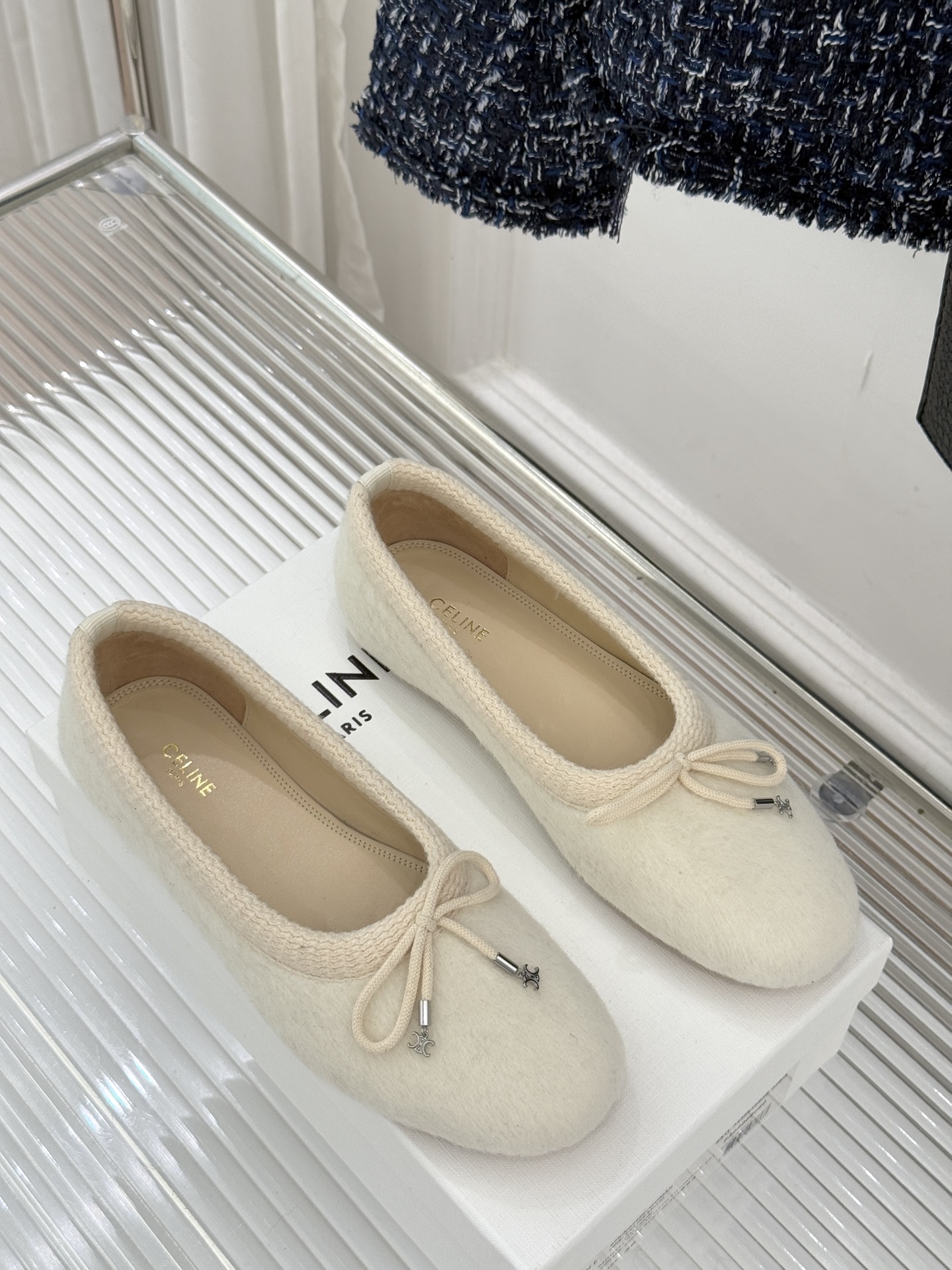 Celine /塞琳25WF新品蝴蝶结针织毛毛平底芭蕾舞鞋当芭蕾美学的灵动邂逅布尔乔亚风的慵懒精致这双芭