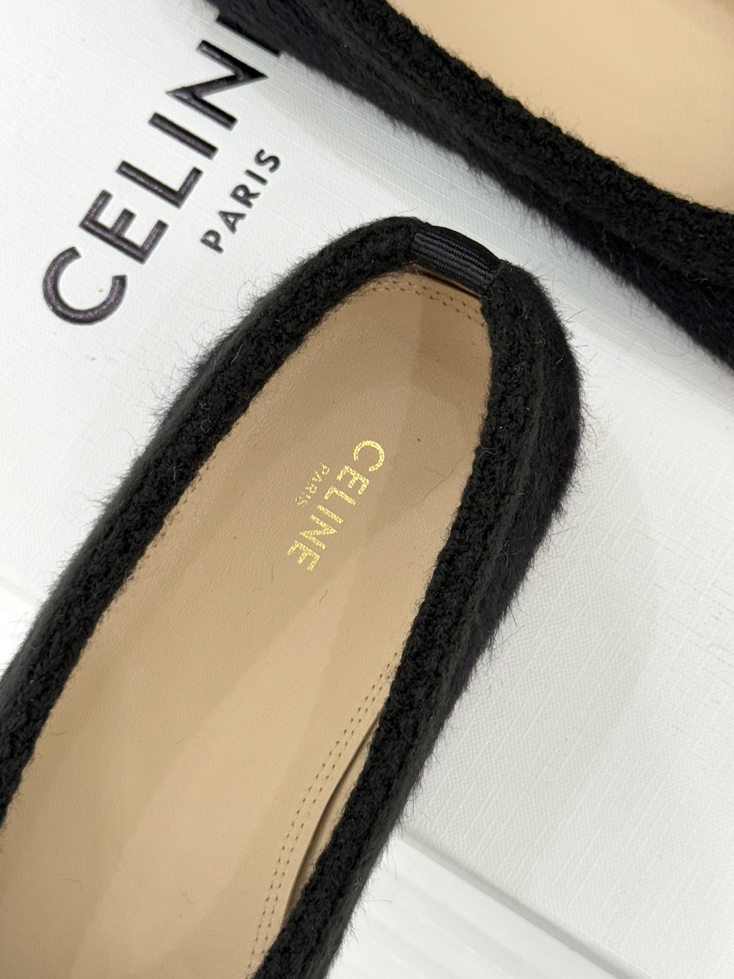 Celine /塞琳25WF新品蝴蝶结针织毛毛平底芭蕾舞鞋当芭蕾美学的灵动邂逅布尔乔亚风的慵懒精致这双芭