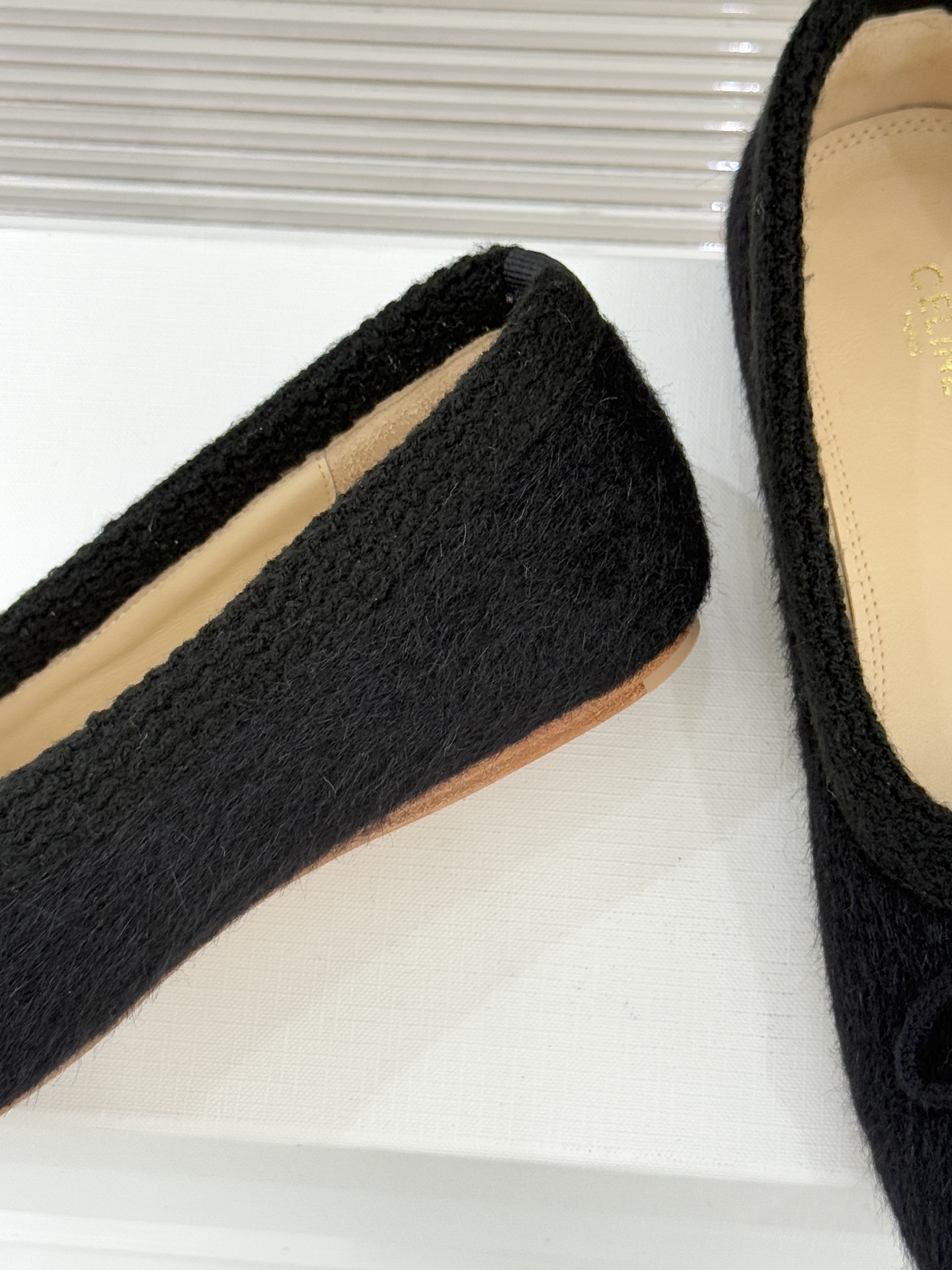Celine /塞琳25WF新品蝴蝶结针织毛毛平底芭蕾舞鞋当芭蕾美学的灵动邂逅布尔乔亚风的慵懒精致这双芭