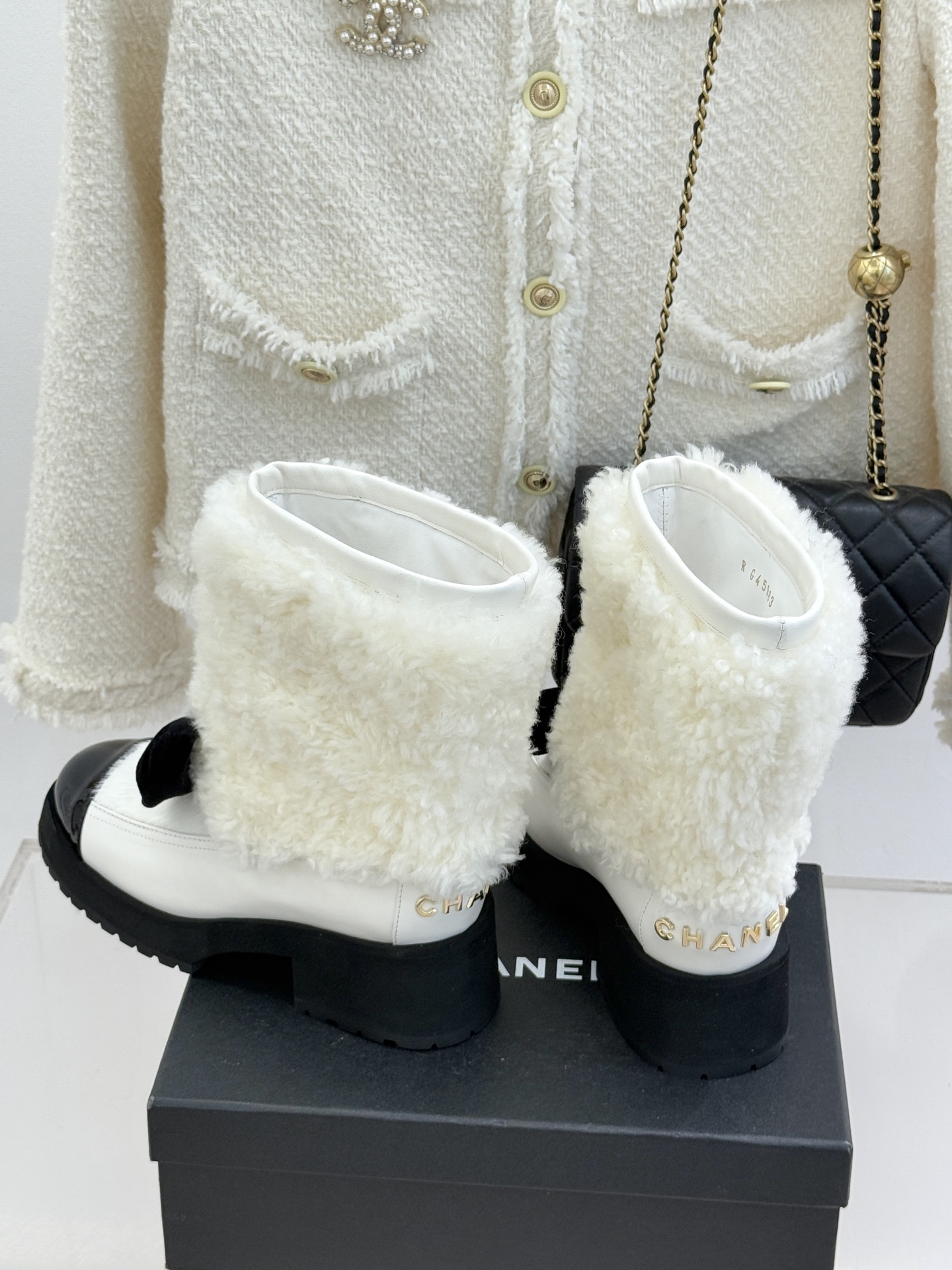 CHANE*｜小香25N Coco Neige双C蝴蝶结拼色厚底雪地靴当圣莫里茨的初雪邂逅巴黎格调这款雪