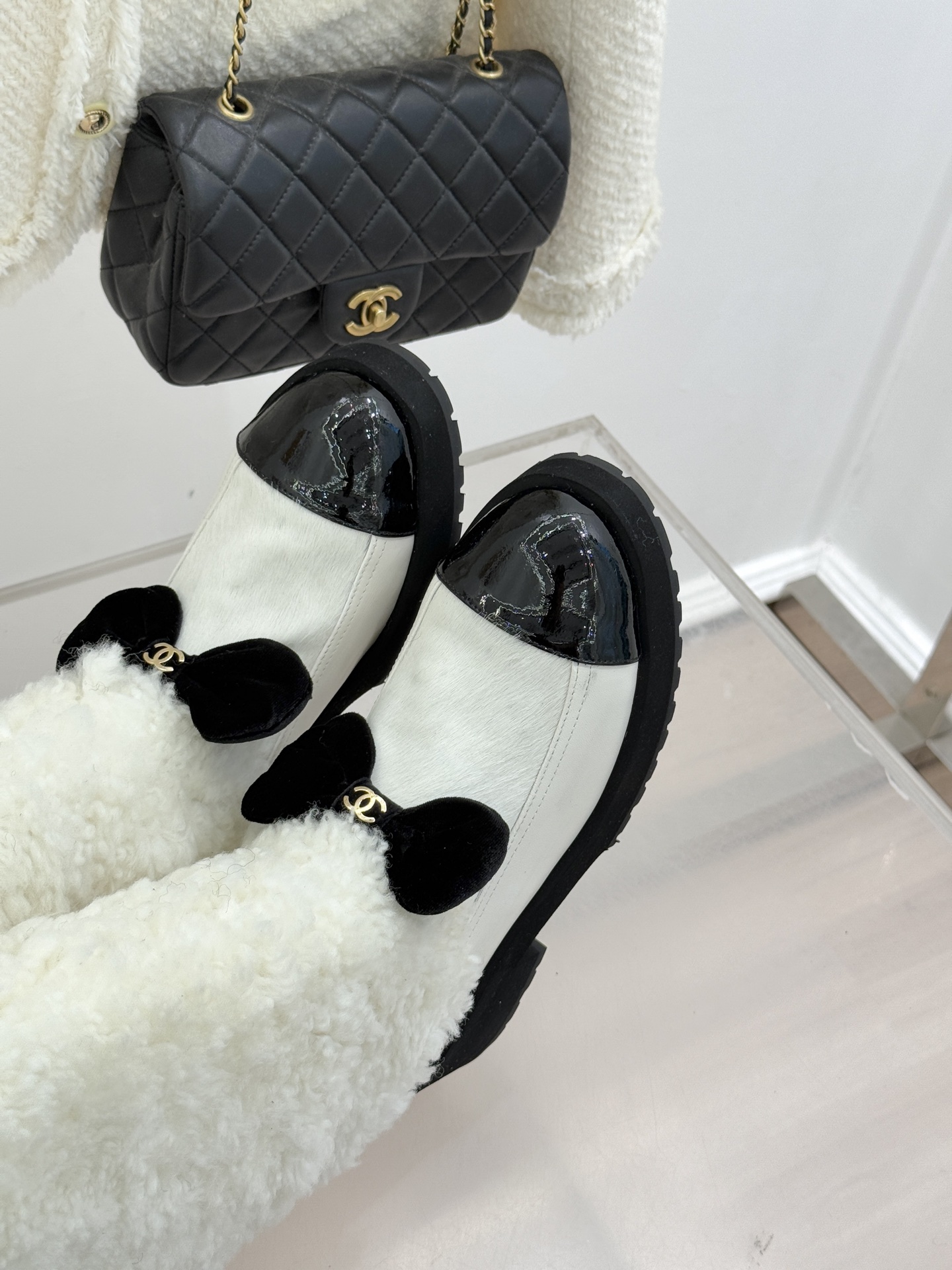 CHANE*｜小香25N Coco Neige双C蝴蝶结拼色厚底雪地靴当圣莫里茨的初雪邂逅巴黎格调这款雪