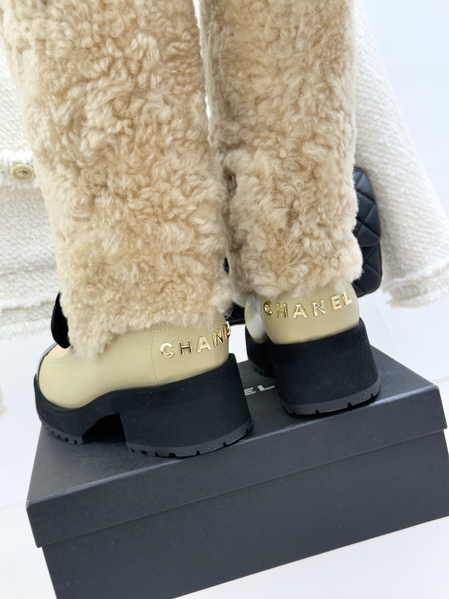 CHANE*｜小香25N Coco Neige双C蝴蝶结拼色厚底雪地靴当圣莫里茨的初雪邂逅巴黎格调这款雪