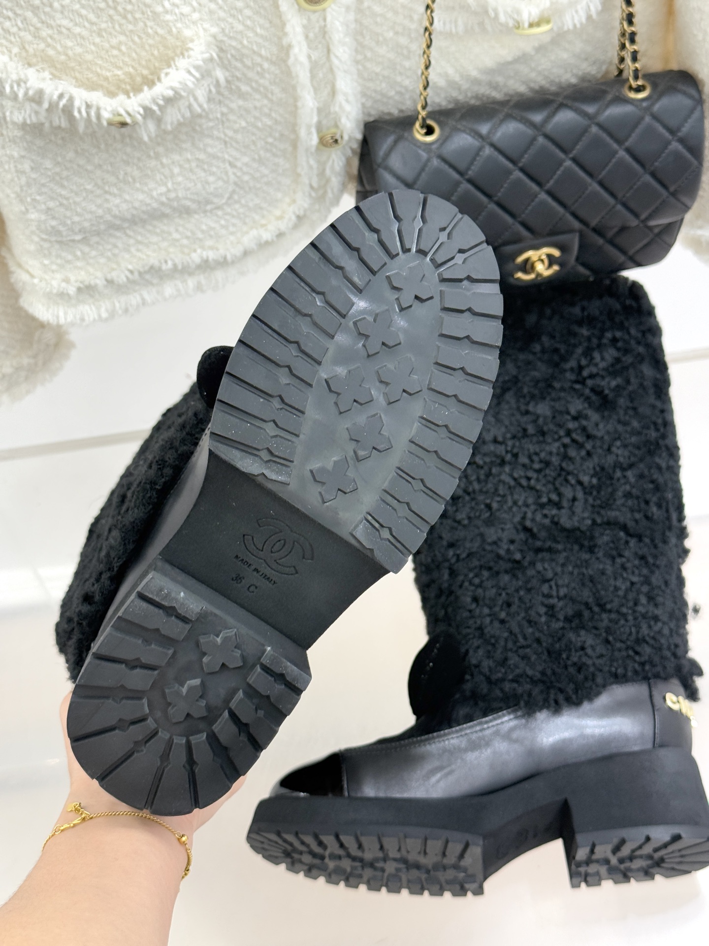 CHANE*｜小香25N Coco Neige双C蝴蝶结拼色厚底雪地靴当圣莫里茨的初雪邂逅巴黎格调这款雪