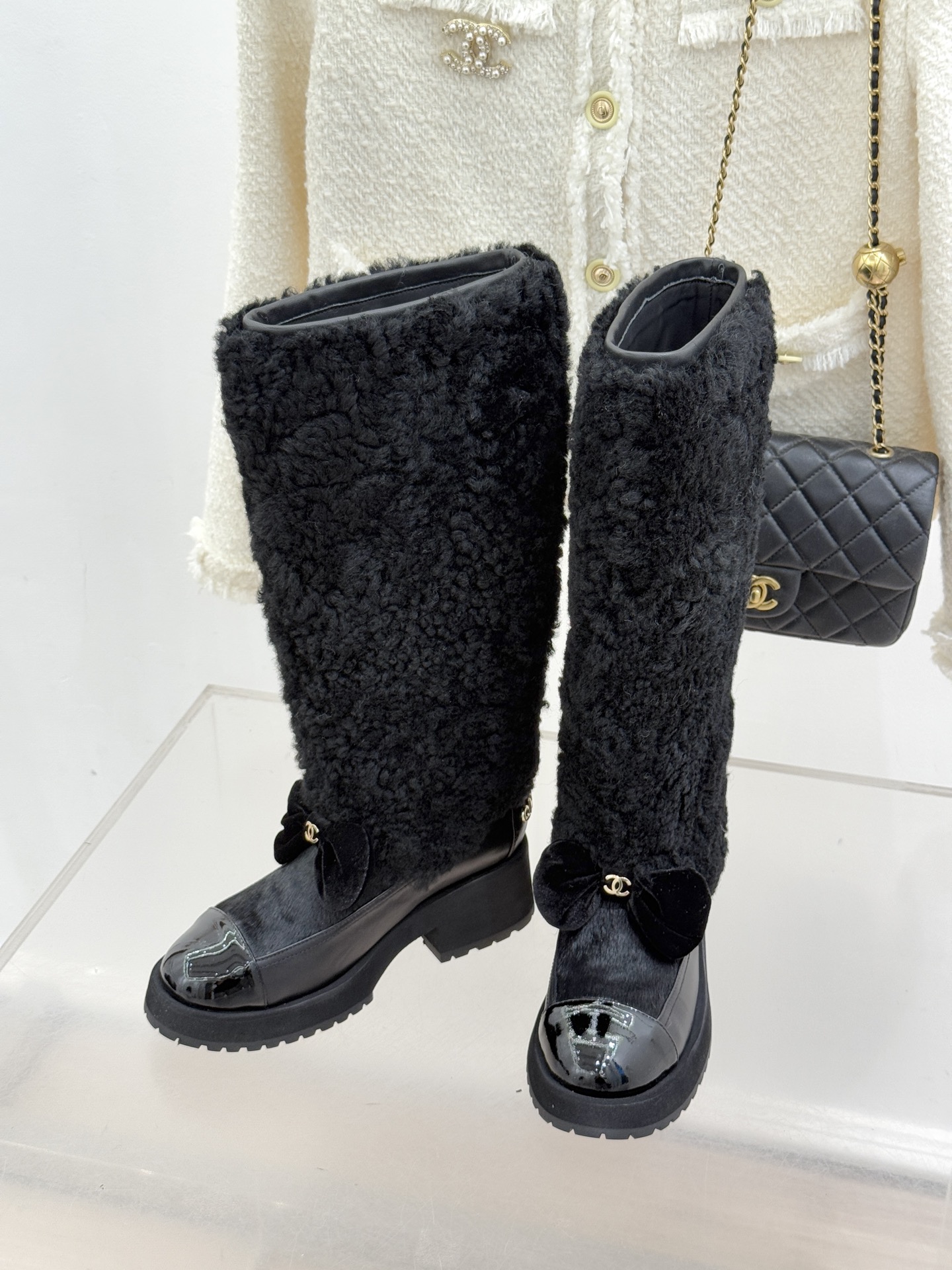 CHANE*｜小香25N Coco Neige双C蝴蝶结拼色厚底雪地靴当圣莫里茨的初雪邂逅巴黎格调这款雪