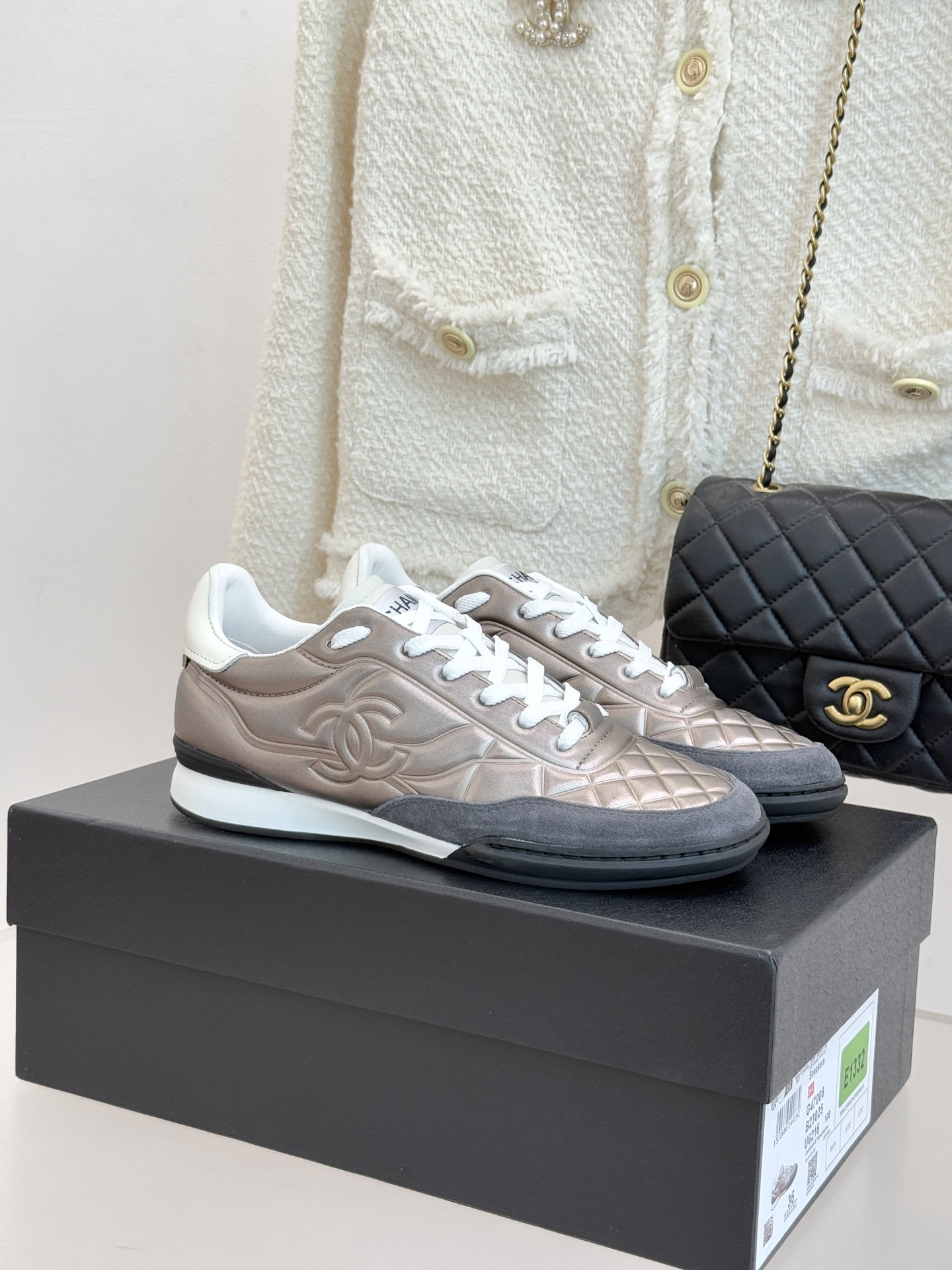 CHANE*｜小香经典菱格复古休闲鞋德训鞋运动鞋⚠️经典菱格羊皮与复古结合鞋型要比其它运动鞋更秀气大大的