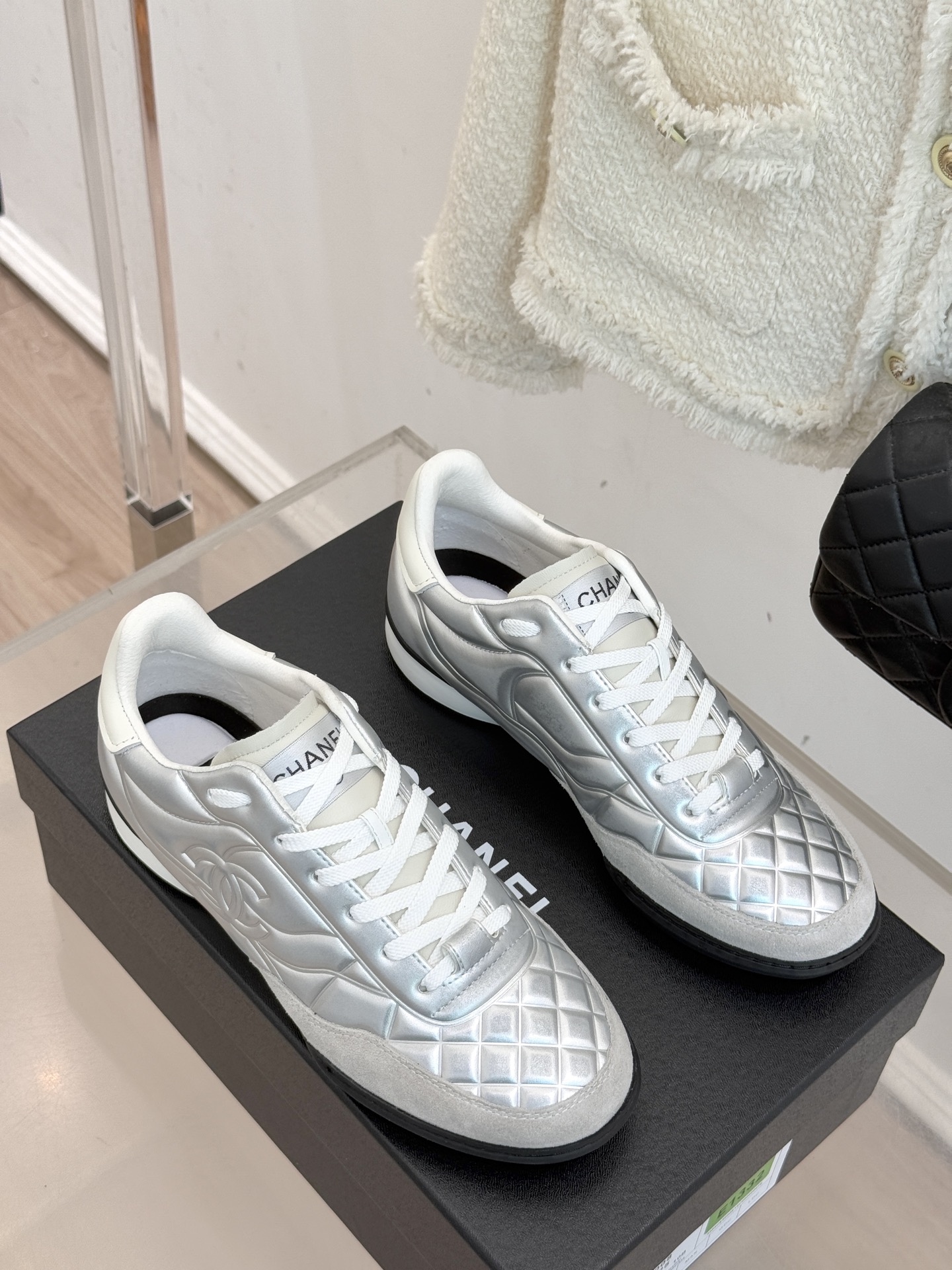 CHANE*｜小香经典菱格复古休闲鞋德训鞋运动鞋⚠️经典菱格羊皮与复古结合鞋型要比其它运动鞋更秀气大大的