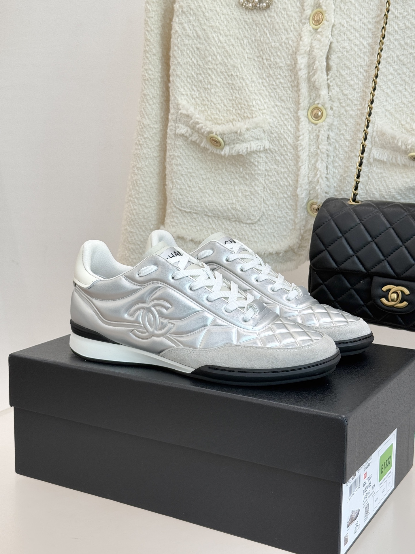 CHANE*｜小香经典菱格复古休闲鞋德训鞋运动鞋⚠️经典菱格羊皮与复古结合鞋型要比其它运动鞋更秀气大大的