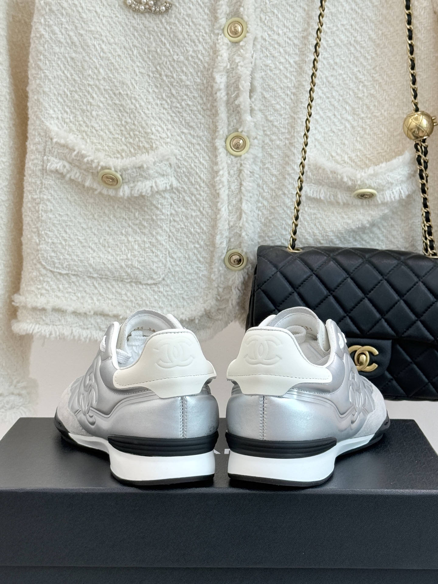 CHANE*｜小香经典菱格复古休闲鞋德训鞋运动鞋⚠️经典菱格羊皮与复古结合鞋型要比其它运动鞋更秀气大大的