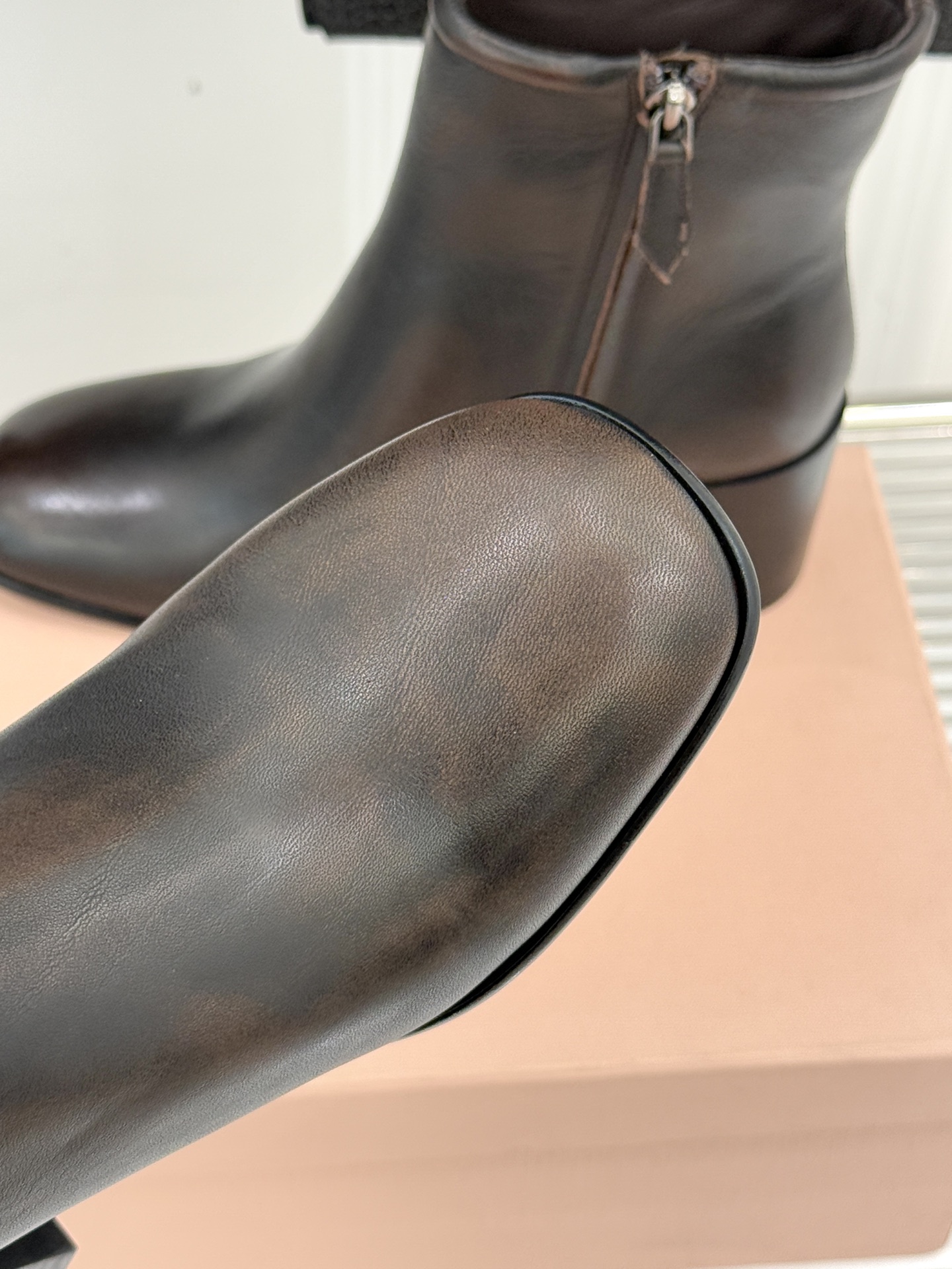 Miu Miu Women's Vintage Block Heel Ankle Boots with Logo Detail 8 i1763225025171 2887 0 6