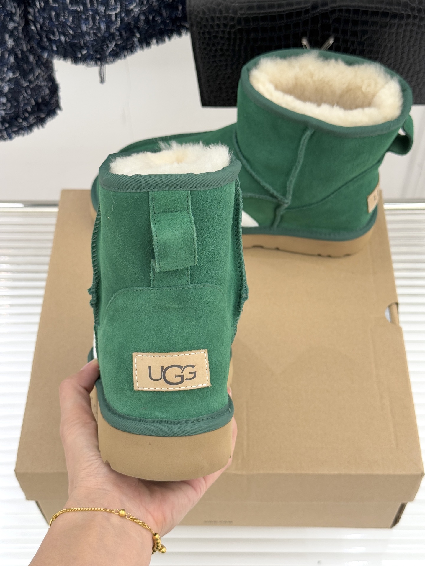 UGG X PUMA彪马联名款新品雪地靴当雪地靴界的保暖标杆UGG与运动领域的潮流先锋PUMA跨界相拥打