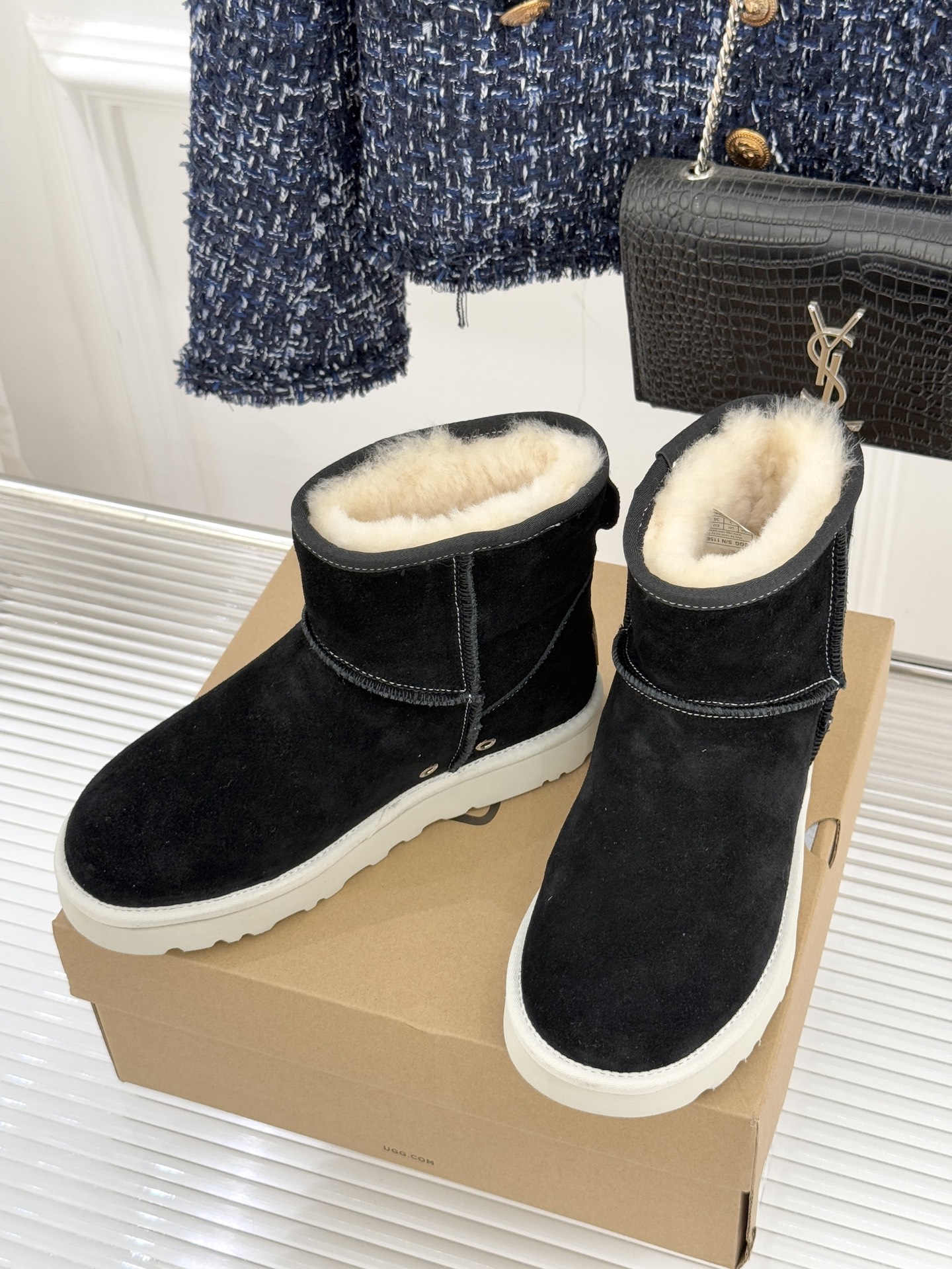 UGG X PUMA彪马联名款新品雪地靴当雪地靴界的保暖标杆UGG与运动领域的潮流先锋PUMA跨界相拥打