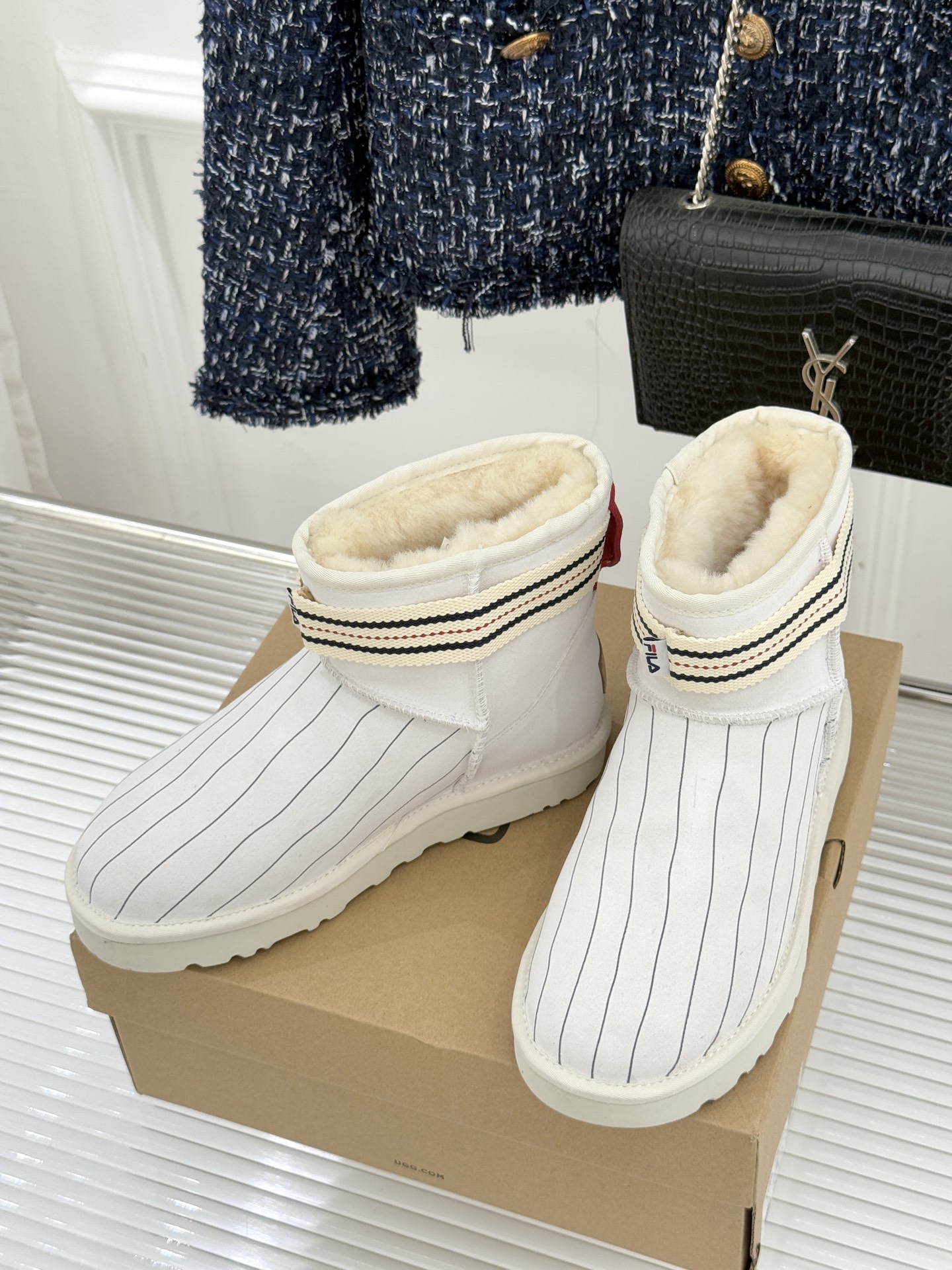 UGG X PUMA彪马联名款新品雪地靴当雪地靴界的保暖标杆UGG与运动领域的潮流先锋PUMA跨界相拥打