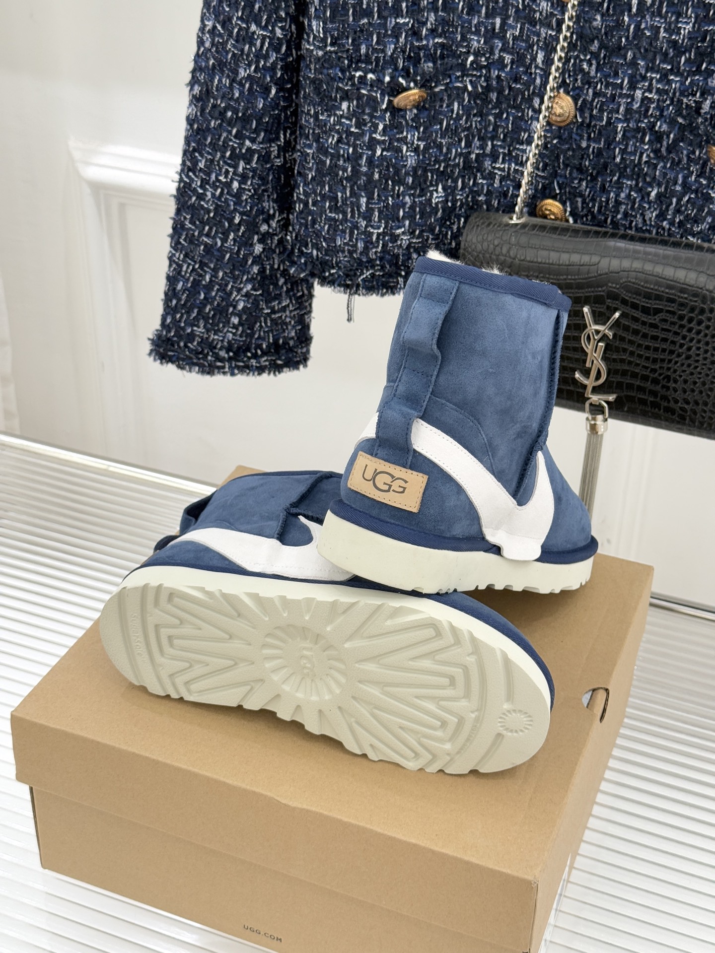 UGG X PUMA彪马联名款新品雪地靴当雪地靴界的保暖标杆UGG与运动领域的潮流先锋PUMA跨界相拥打