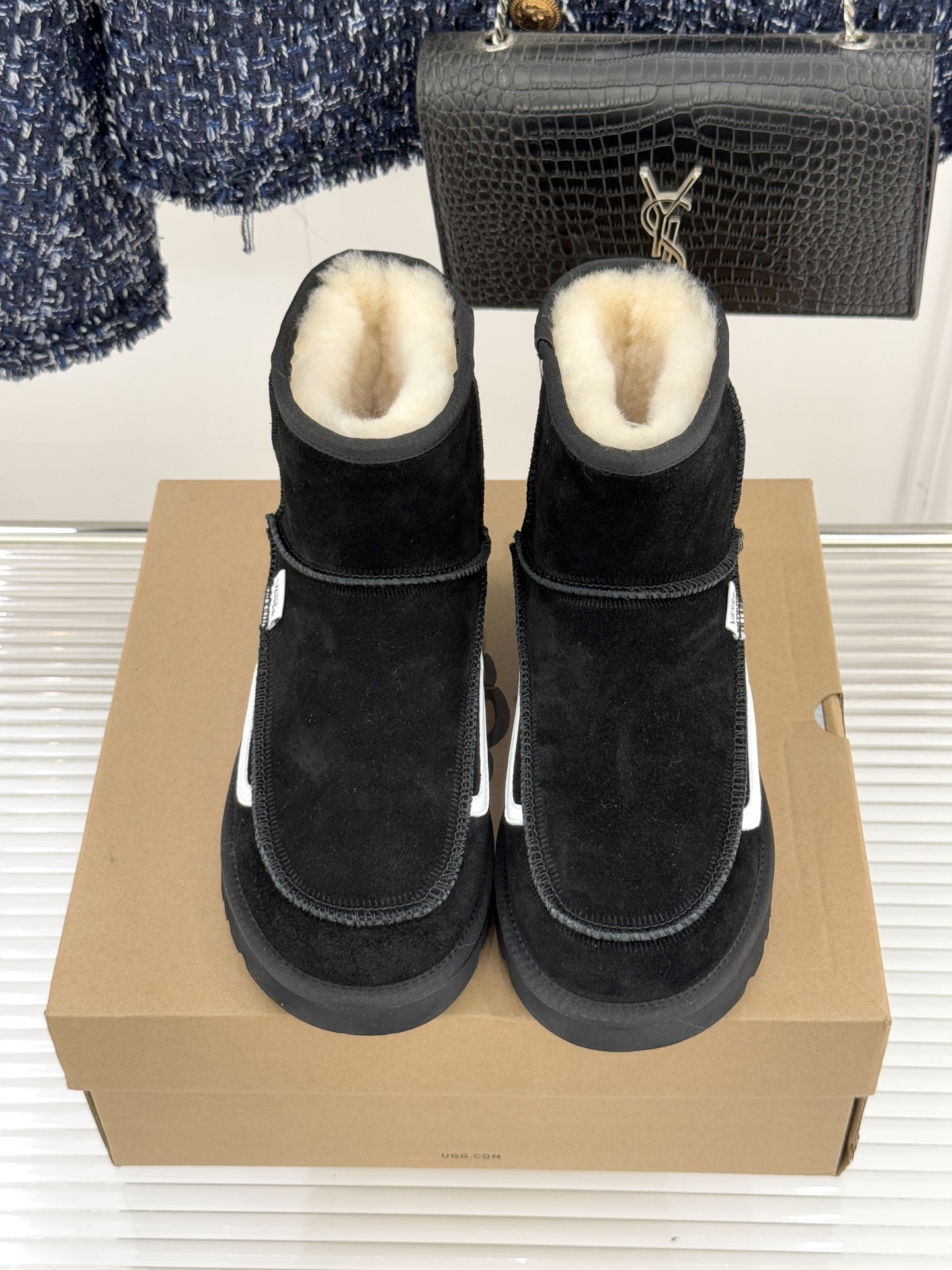 UGG X PUMA彪马联名款新品雪地靴当雪地靴界的保暖标杆UGG与运动领域的潮流先锋PUMA跨界相拥打