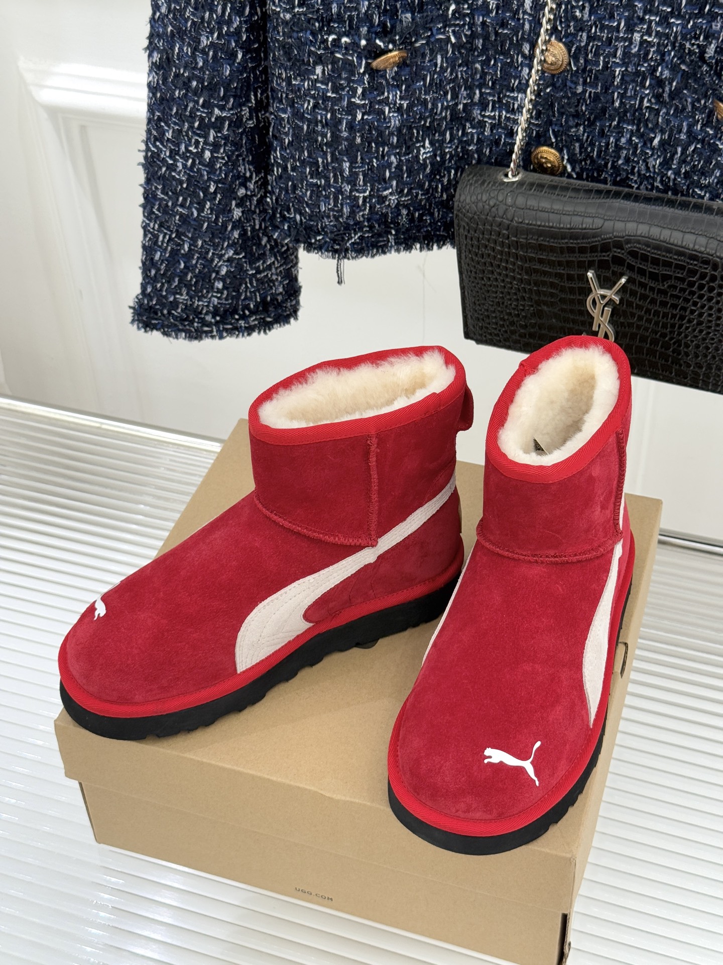 UGG X PUMA彪马联名款新品雪地靴当雪地靴界的保暖标杆UGG与运动领域的潮流先锋PUMA跨界相拥打