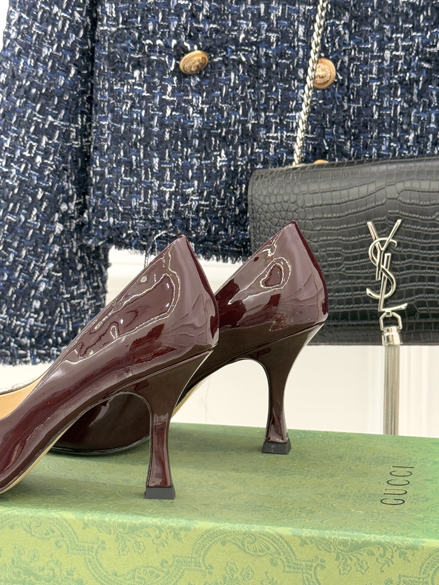 Gucci/古驰26WF早春水钻尖头高跟鞋单鞋溯源佛罗伦萨文艺复兴底蕴这双高跟鞋单鞋以“回归本源将品牌百