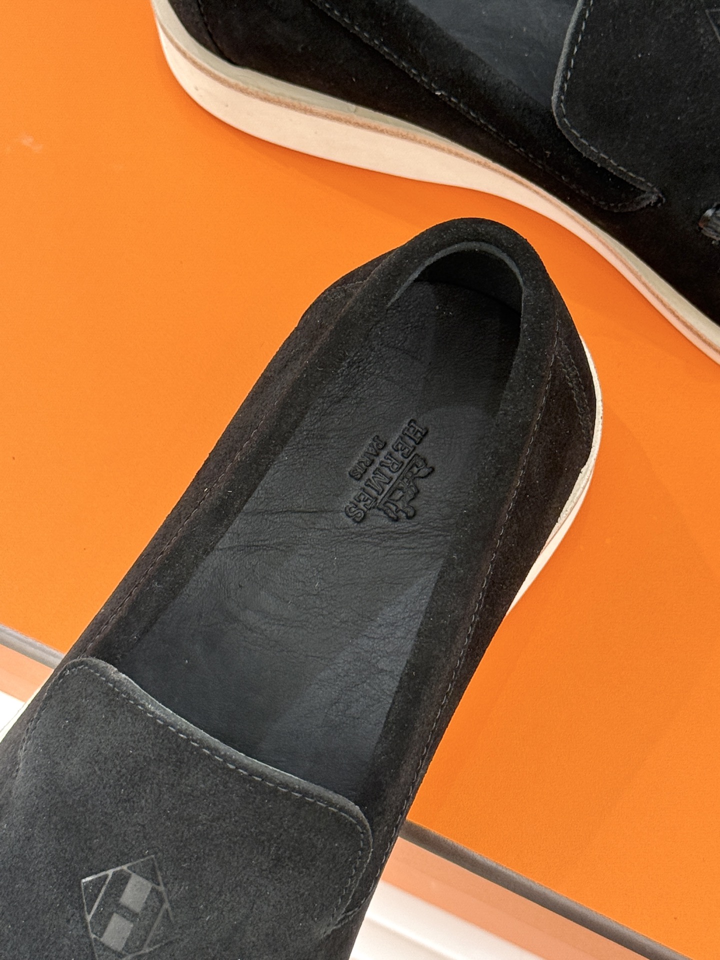 男码＋10Hermès/爱马仕25WF新品复古情侣款乐福鞋爱情—是岁月长河里的熠熠星辰而这双乐福鞋则是这