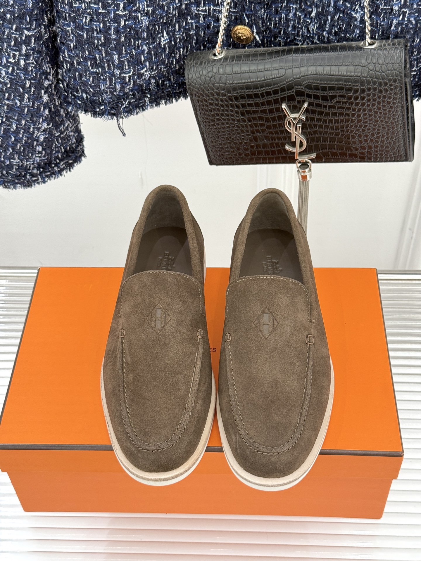 男码＋10Hermès/爱马仕25WF新品复古情侣款乐福鞋爱情—是岁月长河里的熠熠星辰而这双乐福鞋则是这