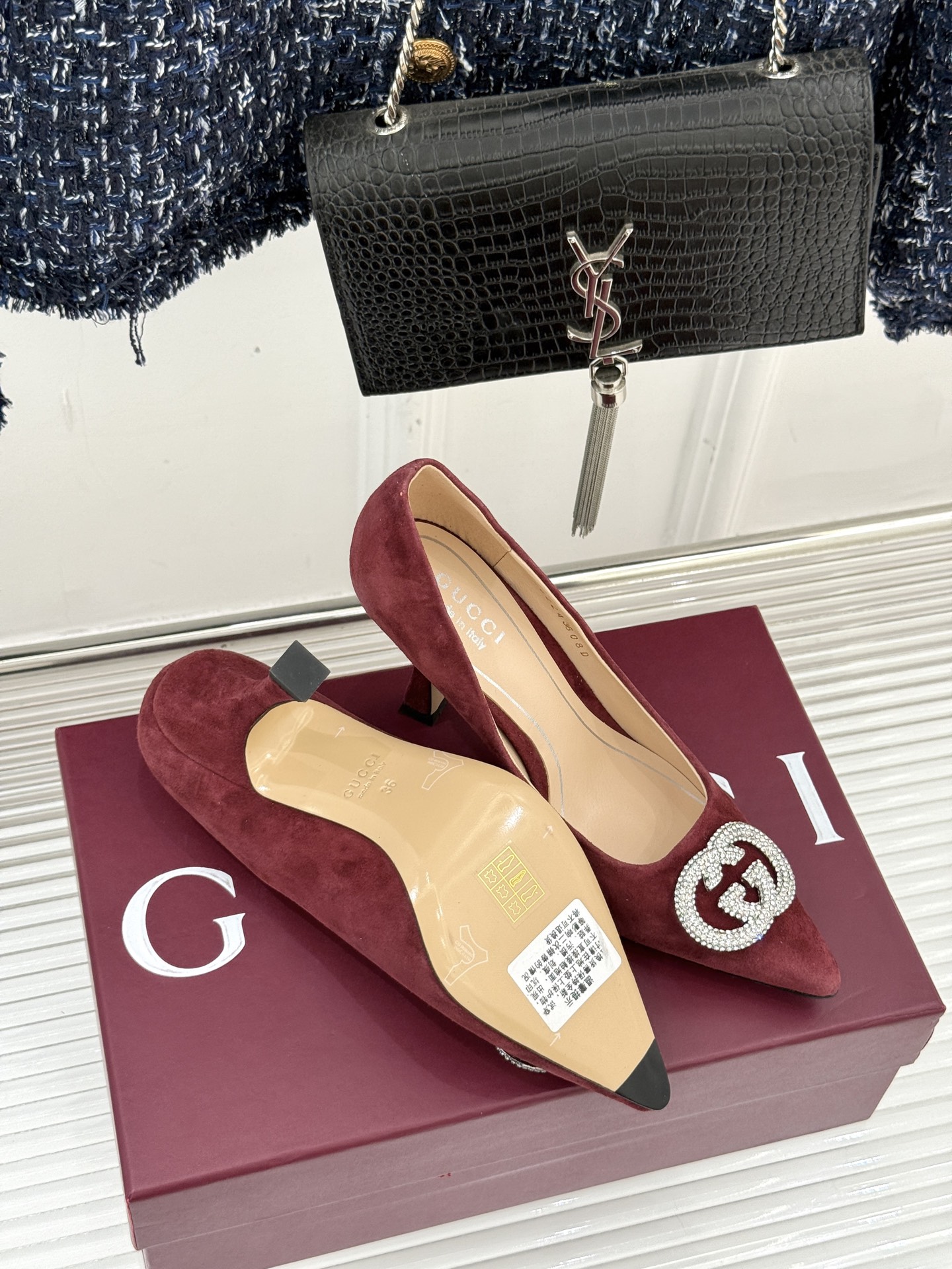 Gucci/古驰26WF早春水钻尖头高跟鞋单鞋溯源佛罗伦萨文艺复兴底蕴这双高跟鞋单鞋以“回归本源将品牌百