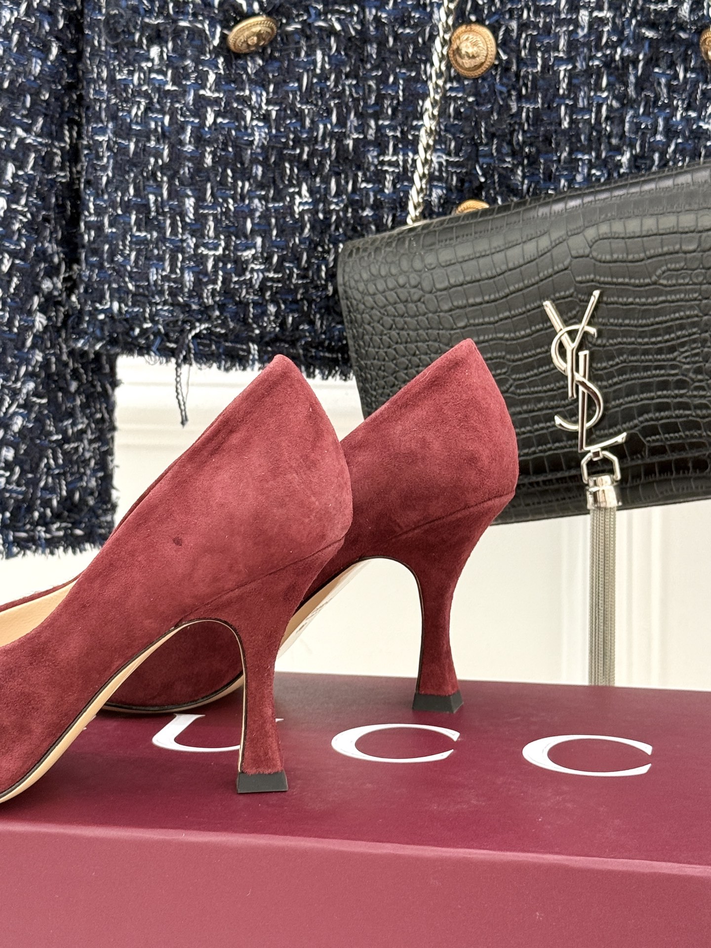 Gucci/古驰26WF早春水钻尖头高跟鞋单鞋溯源佛罗伦萨文艺复兴底蕴这双高跟鞋单鞋以“回归本源将品牌百